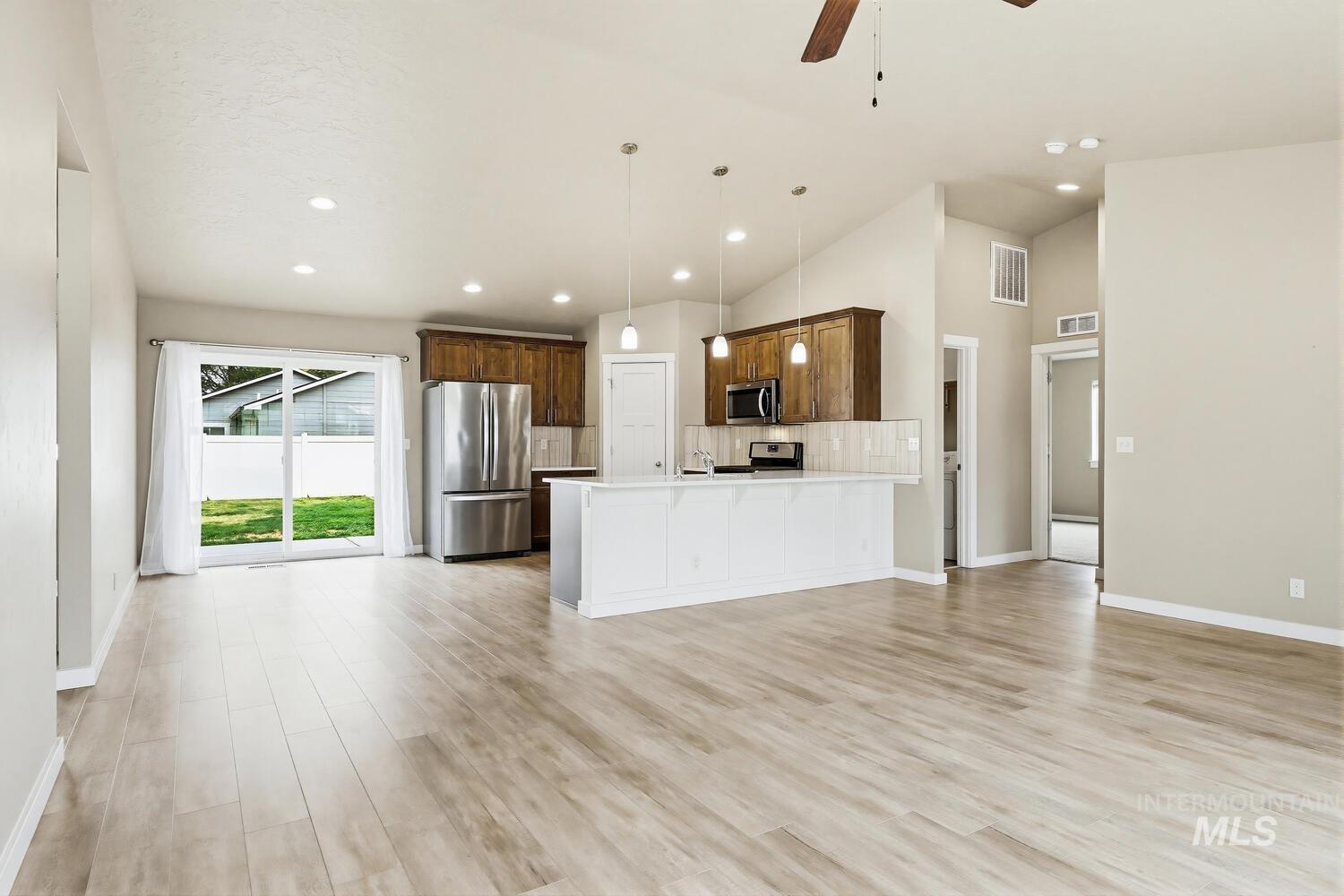 319 Magnolia Ave, Fruitland, Idaho 83619, 4 Bedrooms, 2 Bathrooms, Residential For Sale, Price $429,900,MLS 98981078