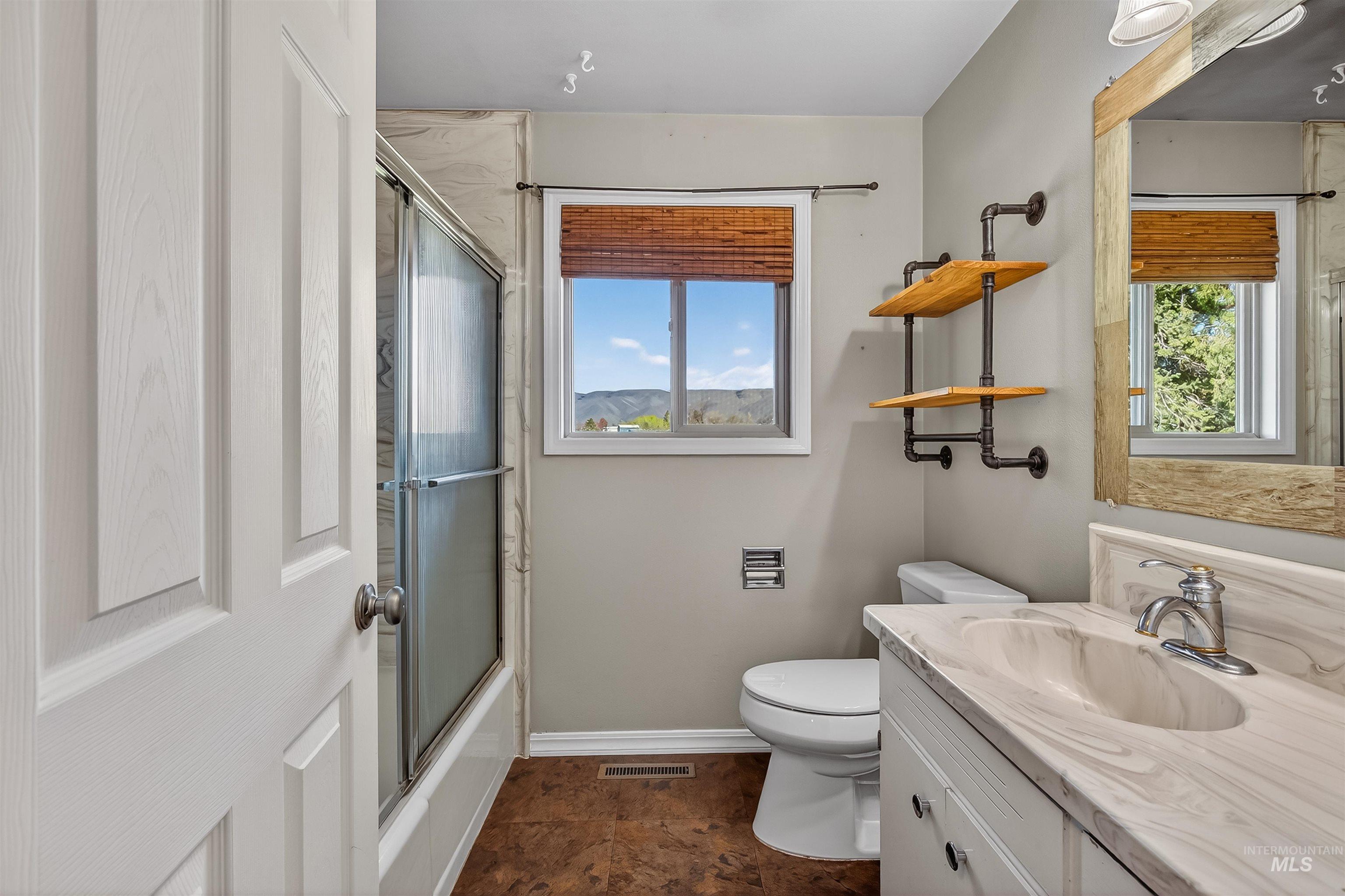 1212 21st Avenue, Clarkston, Washington 99403, 3 Bedrooms, 2 Bathrooms, Residential For Sale, Price $395,000, 98981079