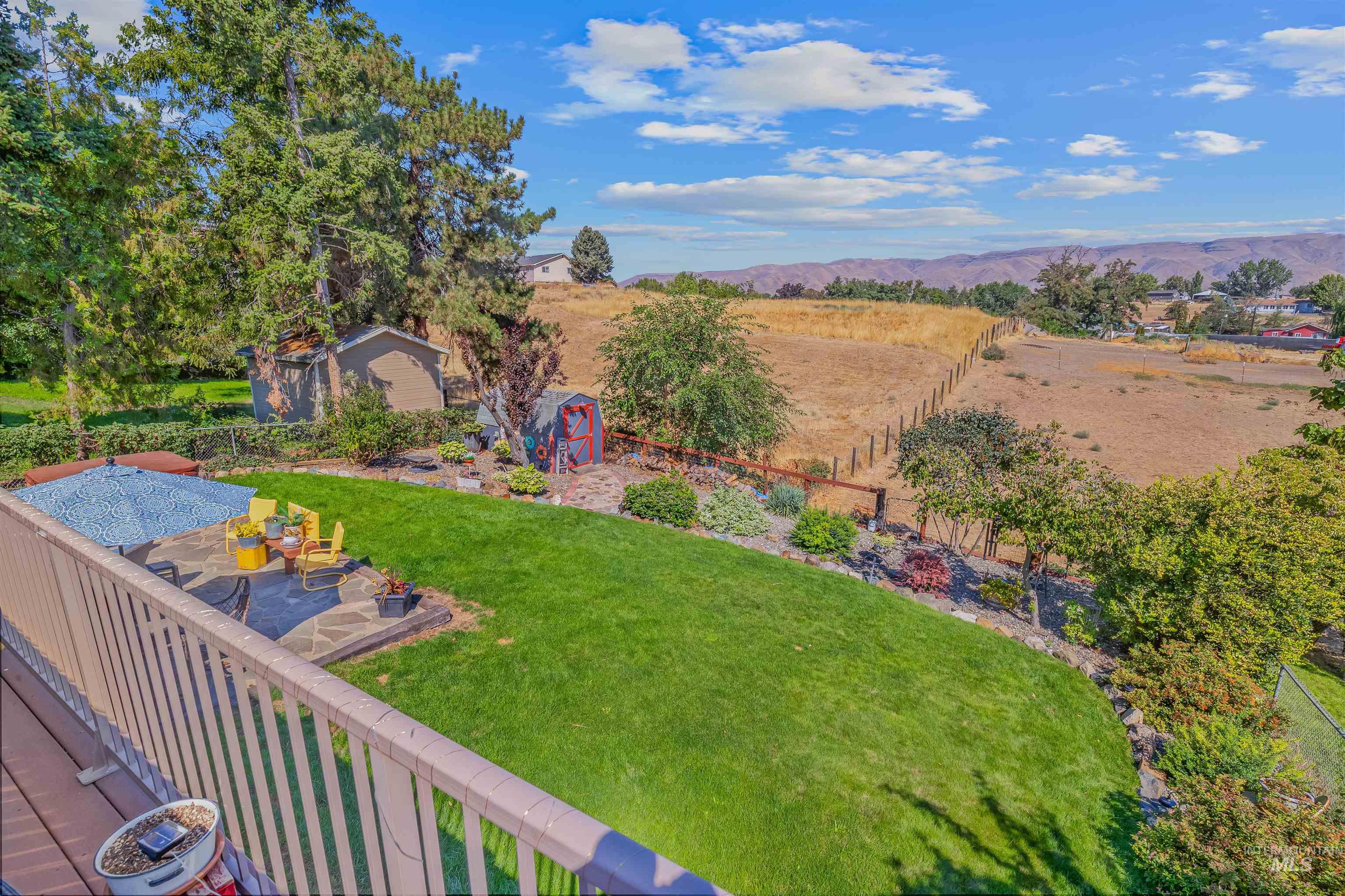 1212 21st Avenue, Clarkston, Washington 99403, 3 Bedrooms, 2 Bathrooms, Residential For Sale, Price $395,000, 98981079