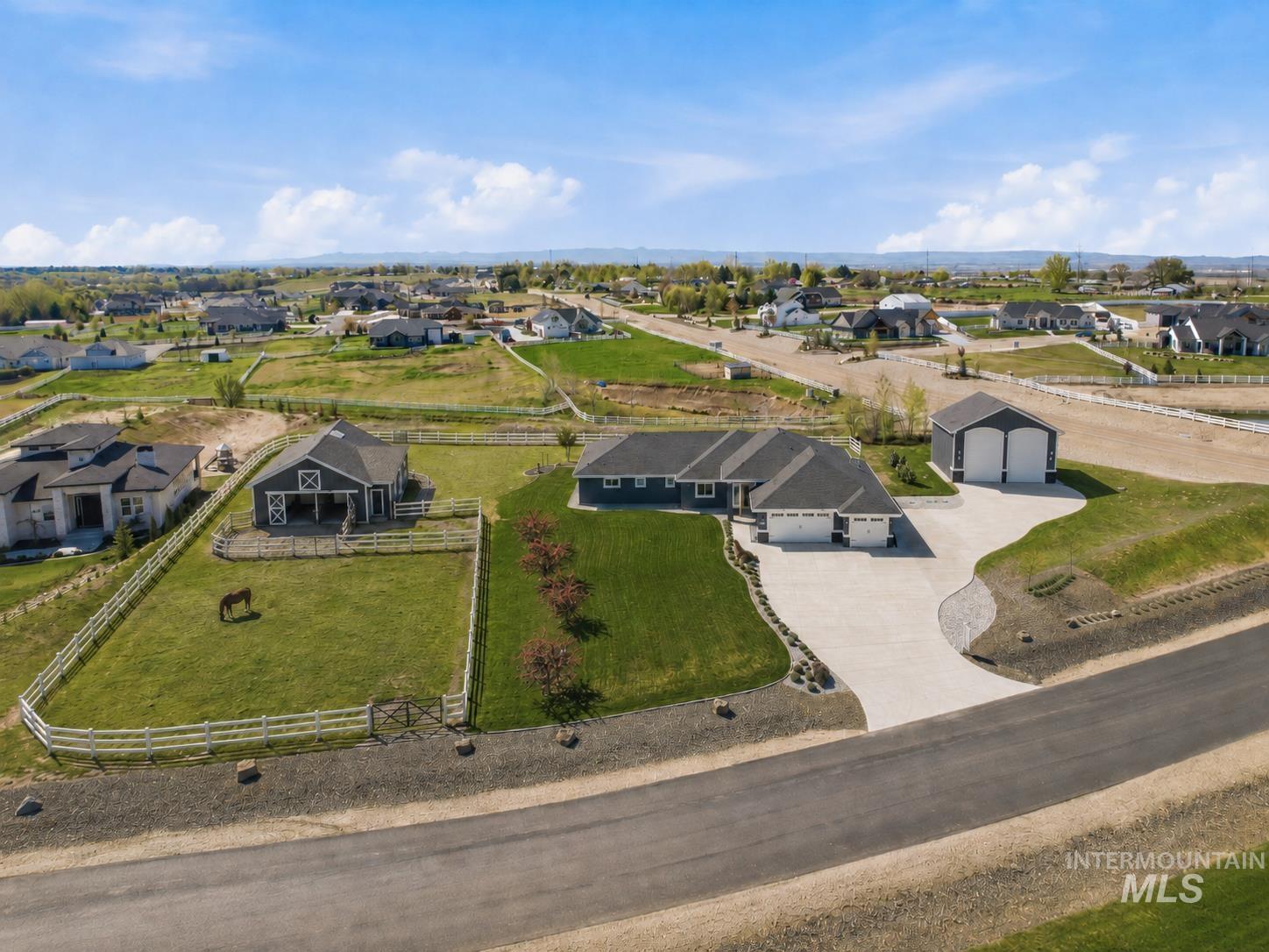 14959 RED BARN CT, Caldwell, Idaho 83607, 3 Bedrooms, 3 Bathrooms, Residential For Sale, Price $1,075,000,MLS 98981080