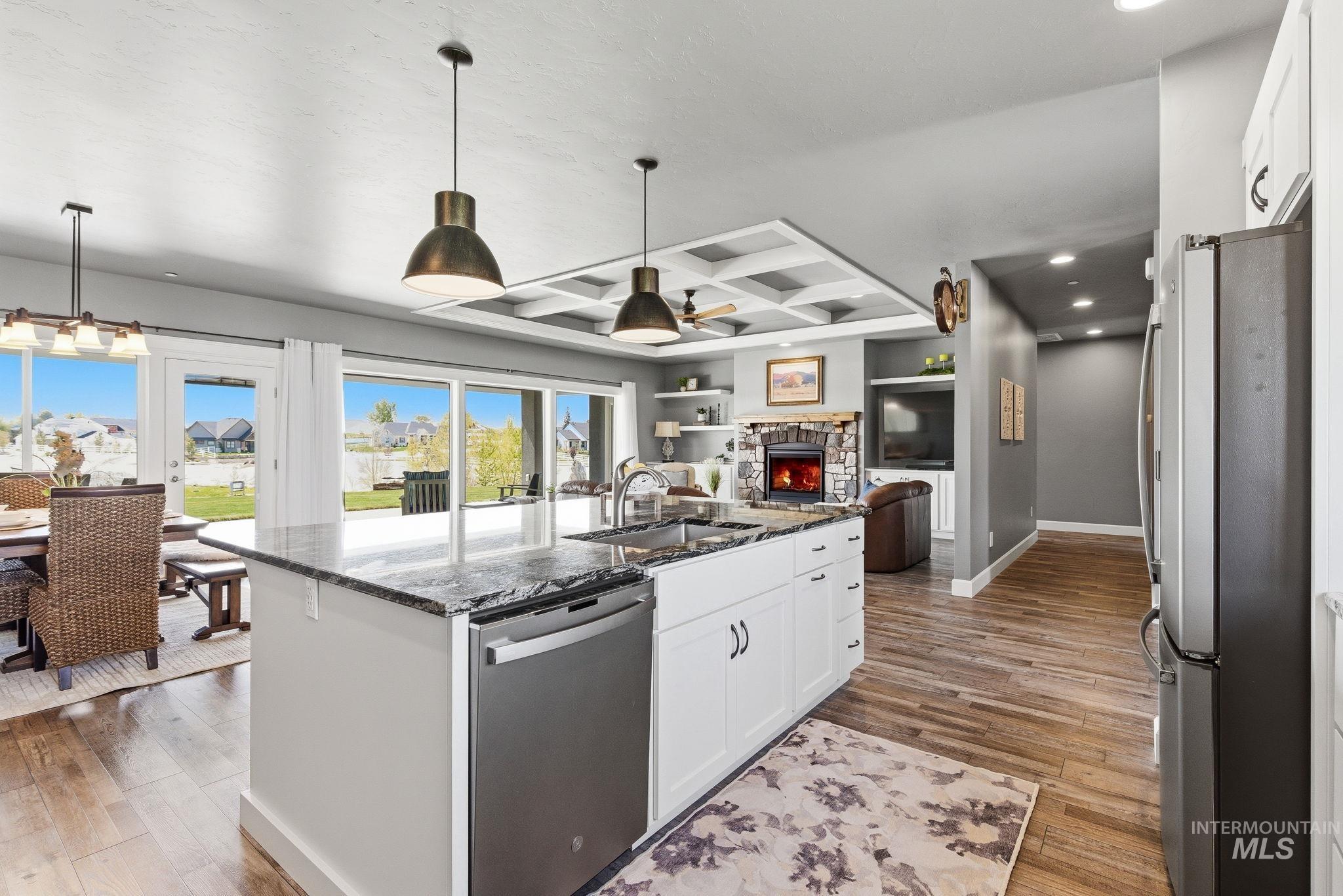 14959 RED BARN CT, Caldwell, Idaho 83607, 3 Bedrooms, 3 Bathrooms, Residential For Sale, Price $999,000,MLS 98981080