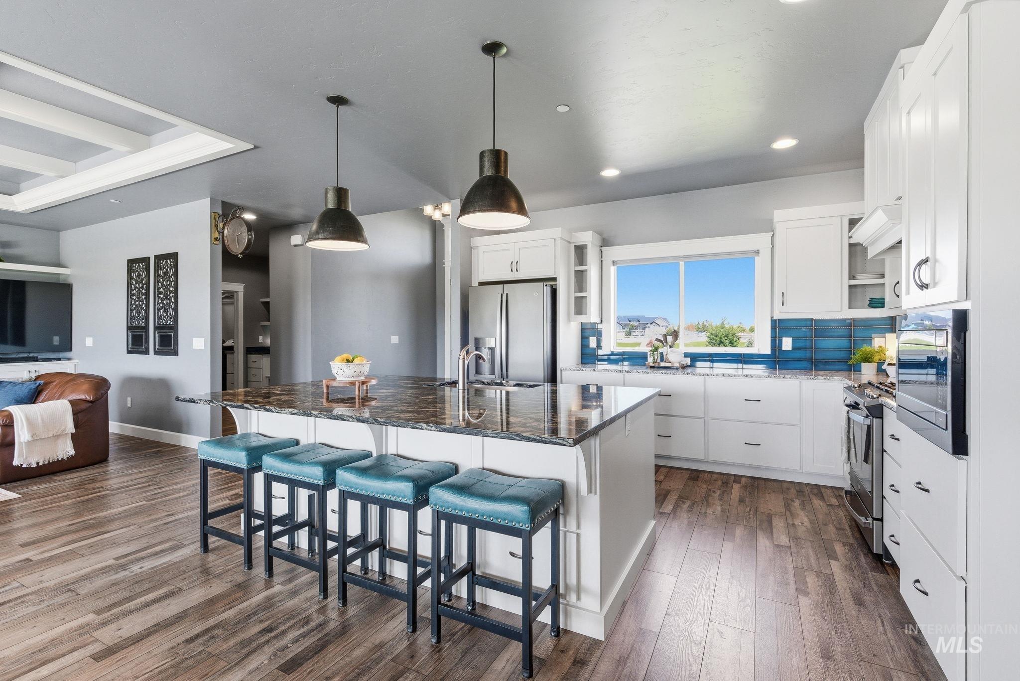 14959 RED BARN CT, Caldwell, Idaho 83607, 3 Bedrooms, 3 Bathrooms, Residential For Sale, Price $999,000,MLS 98981080