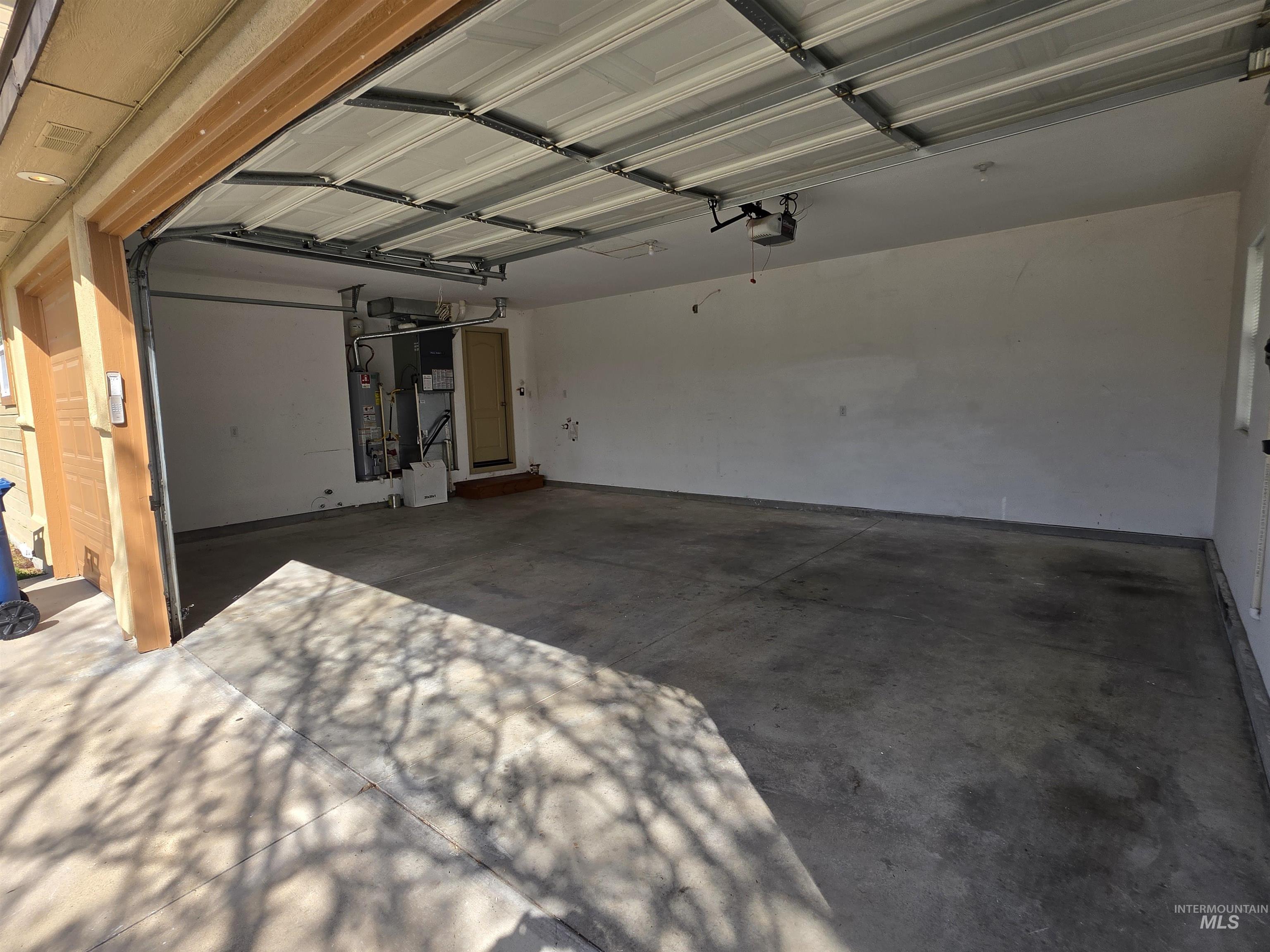 17599 Dark Zebra Way, Nampa, Idaho 83687-8168, 4 Bedrooms, 2.5 Bathrooms, Residential For Sale, Price $398,890, 98981082