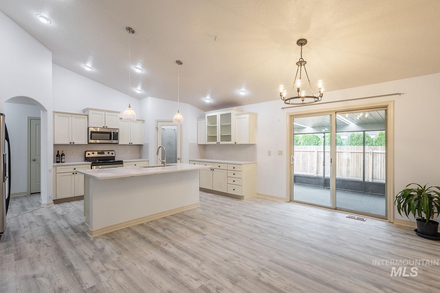 4227 N Rhodes Ave, Meridian, Idaho 83646-6302, 4 Bedrooms, 2 Bathrooms, Residential For Sale, Price $619,000, 98981083