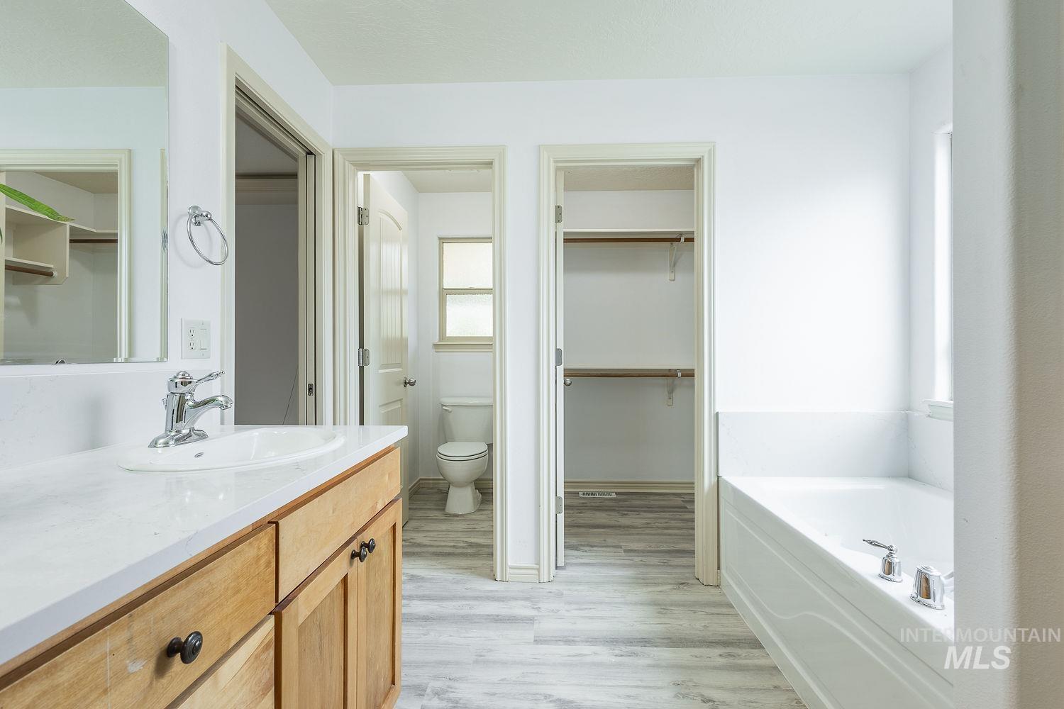 4227 N Rhodes Ave, Meridian, Idaho 83646-6302, 4 Bedrooms, 2 Bathrooms, Residential For Sale, Price $619,000, 98981083