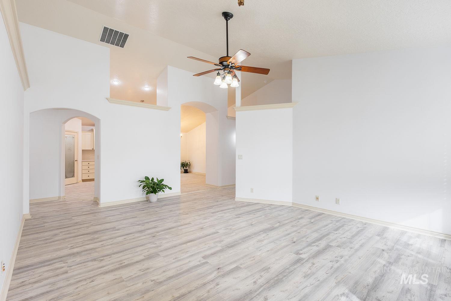 4227 N Rhodes Ave, Meridian, Idaho 83646-6302, 4 Bedrooms, 2 Bathrooms, Residential For Sale, Price $619,000, 98981083