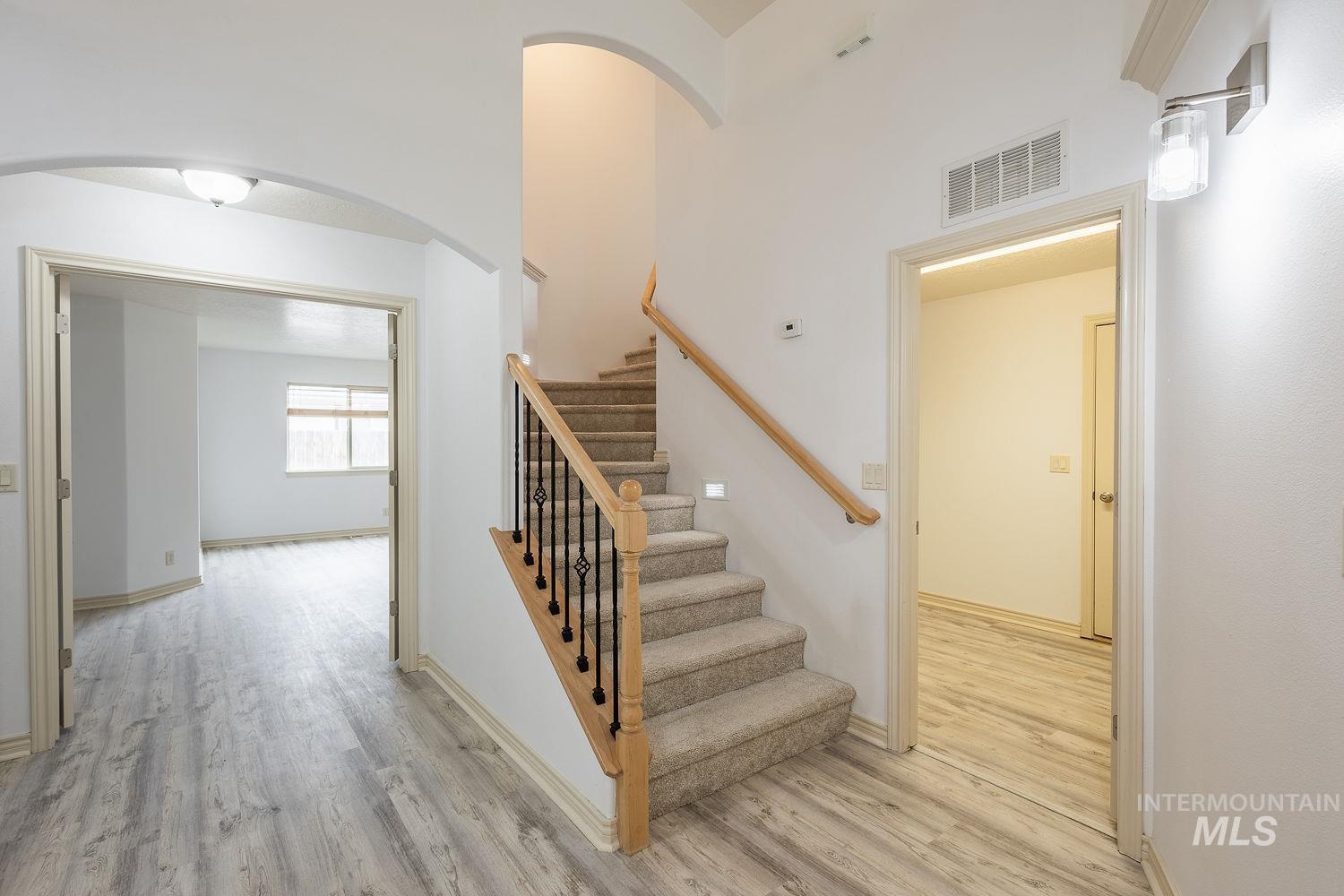 4227 N Rhodes Ave, Meridian, Idaho 83646-6302, 4 Bedrooms, 2 Bathrooms, Residential For Sale, Price $619,000, 98981083