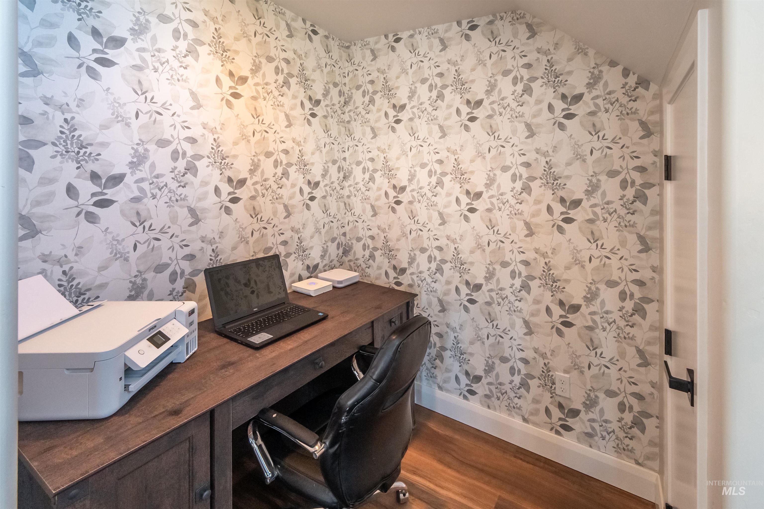 1274 E Imlay St, Kuna, Idaho 83634, 6 Bedrooms, 3 Bathrooms, Residential For Sale, Price $555,000, 98981084