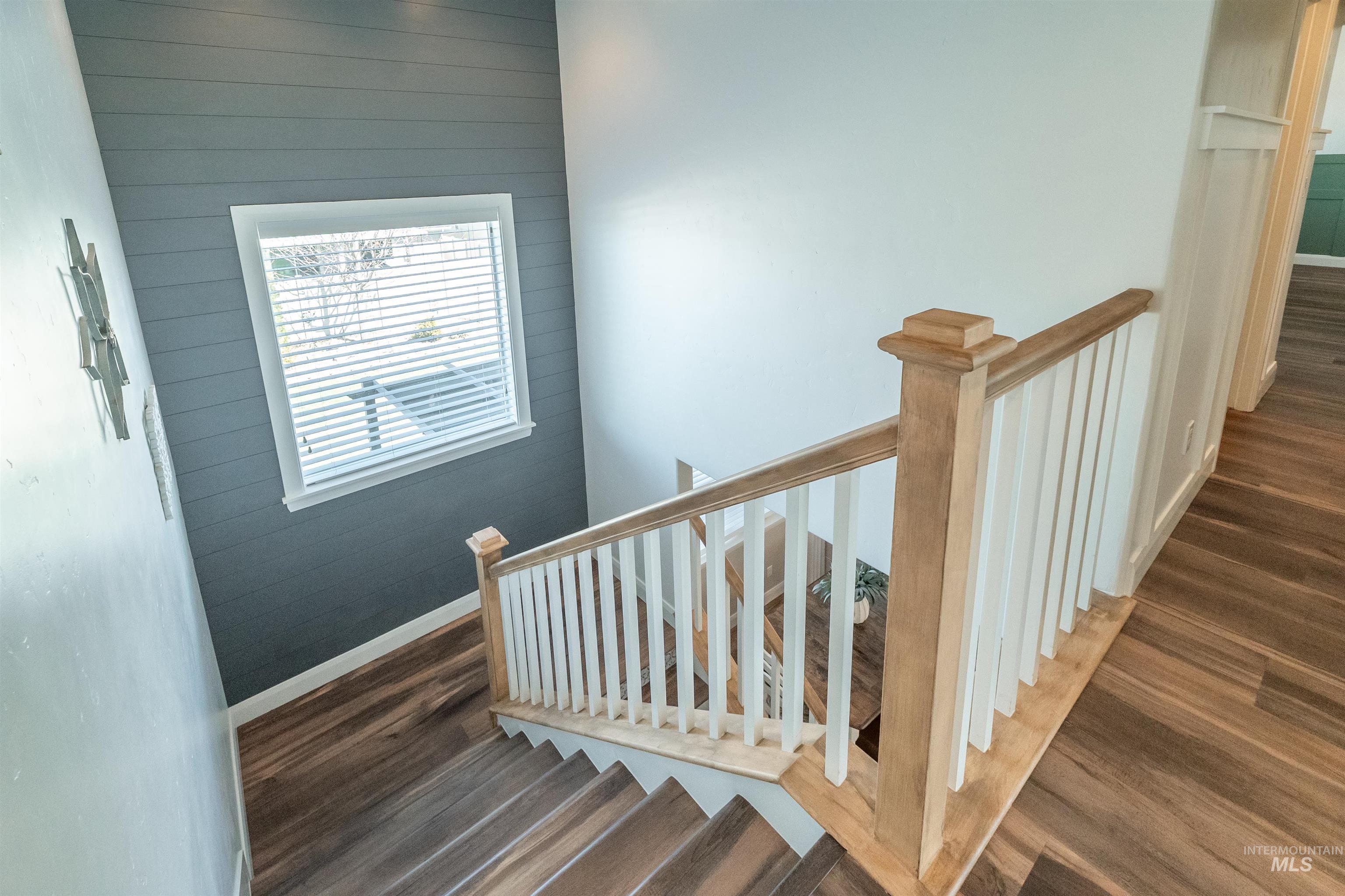 1274 E Imlay St, Kuna, Idaho 83634, 6 Bedrooms, 3 Bathrooms, Residential For Sale, Price $555,000, 98981084