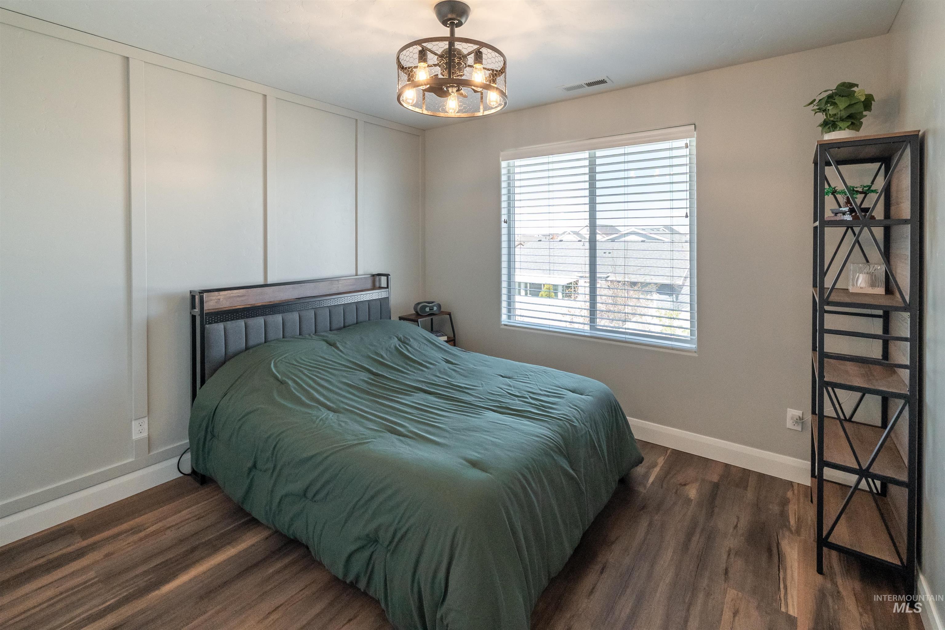 1274 E Imlay St, Kuna, Idaho 83634, 6 Bedrooms, 3 Bathrooms, Residential For Sale, Price $555,000, 98981084