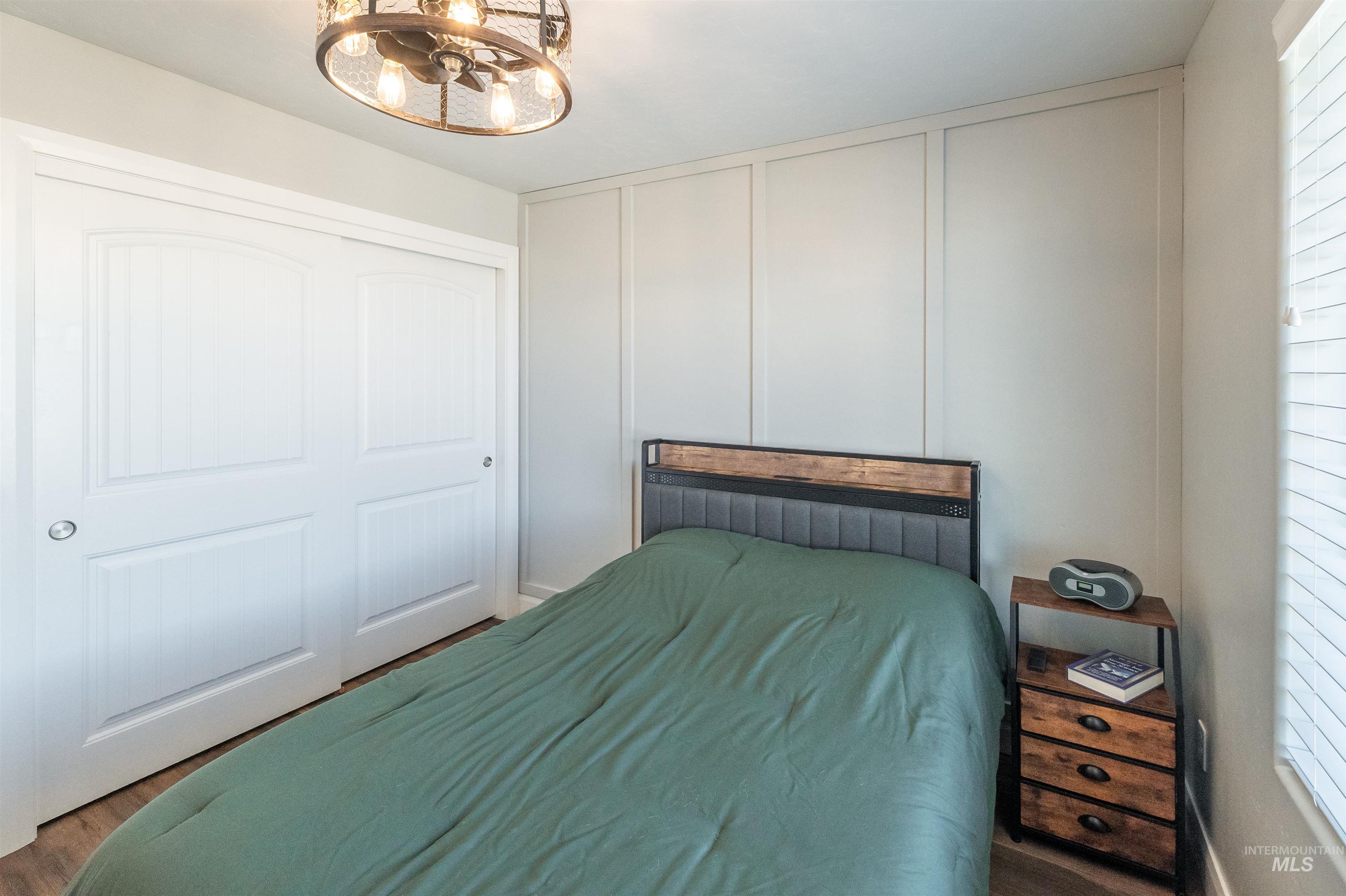 1274 E Imlay St, Kuna, Idaho 83634, 6 Bedrooms, 3 Bathrooms, Residential For Sale, Price $555,000, 98981084