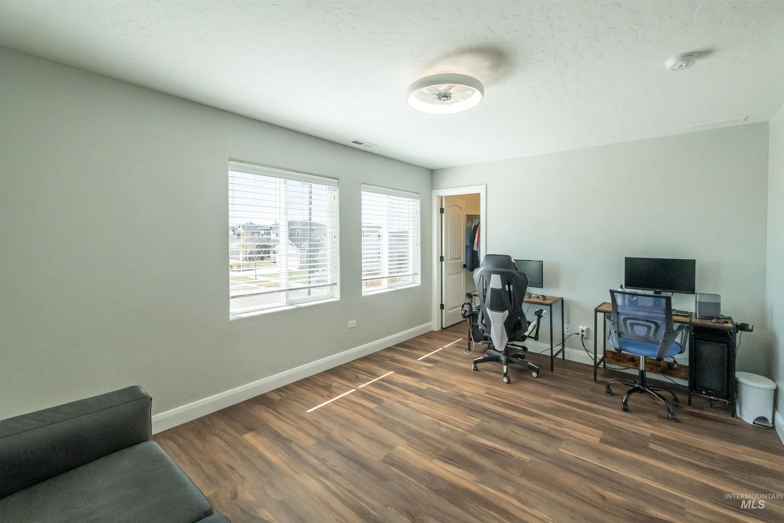 1274 E Imlay St, Kuna, Idaho 83634, 6 Bedrooms, 3 Bathrooms, Residential For Sale, Price $555,000, 98981084