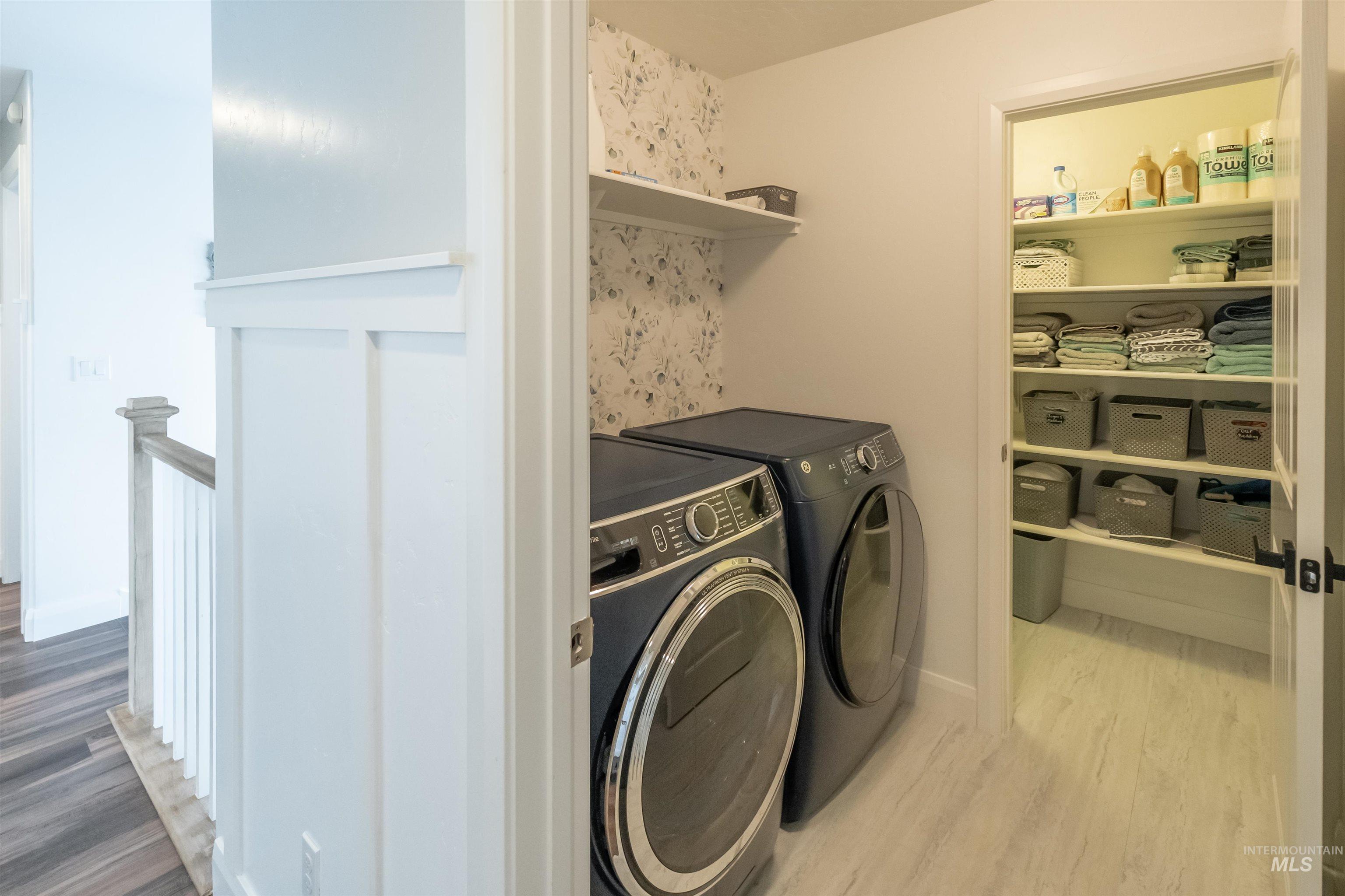 1274 E Imlay St, Kuna, Idaho 83634, 6 Bedrooms, 3 Bathrooms, Residential For Sale, Price $555,000, 98981084