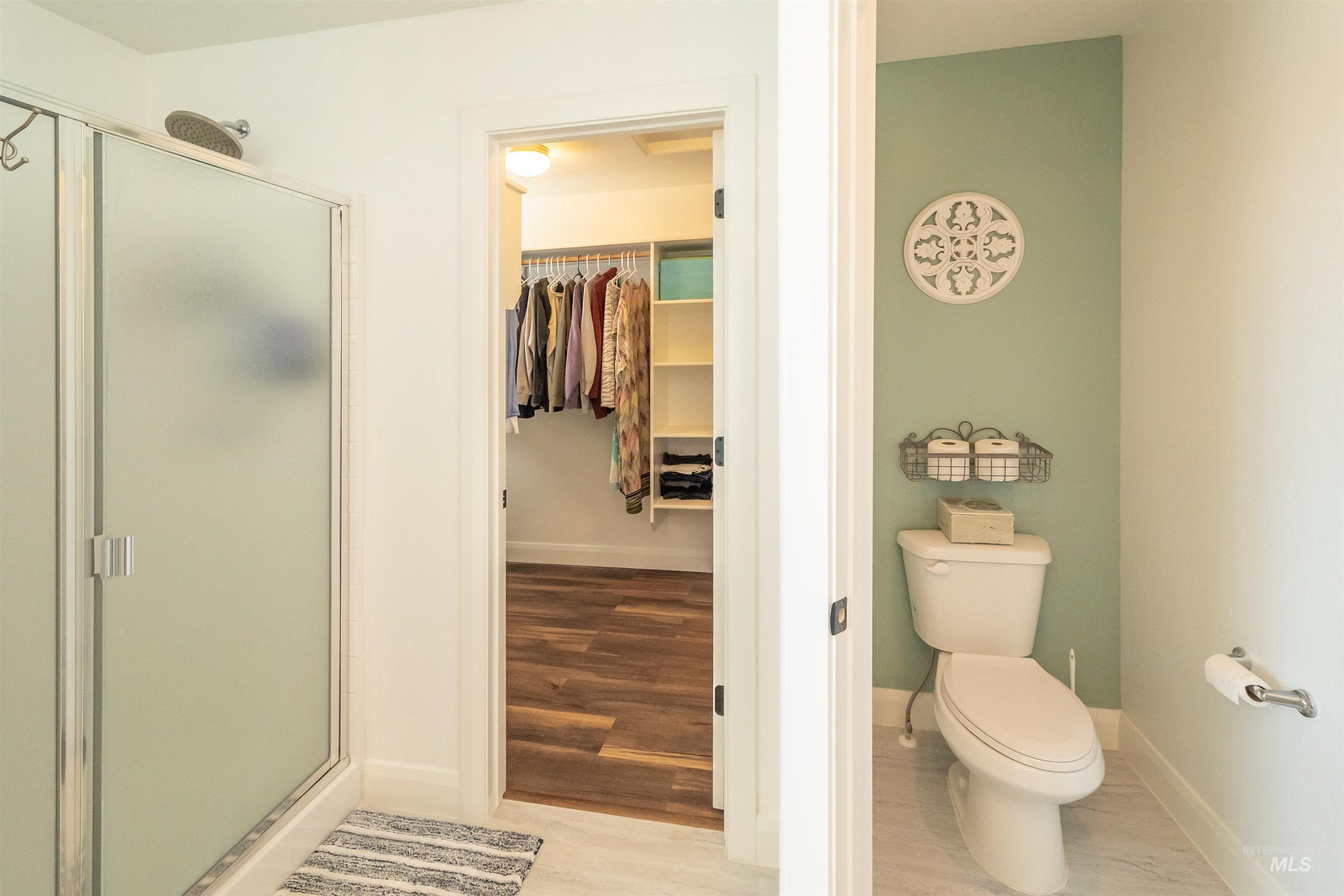 1274 E Imlay St, Kuna, Idaho 83634, 6 Bedrooms, 3 Bathrooms, Residential For Sale, Price $555,000, 98981084