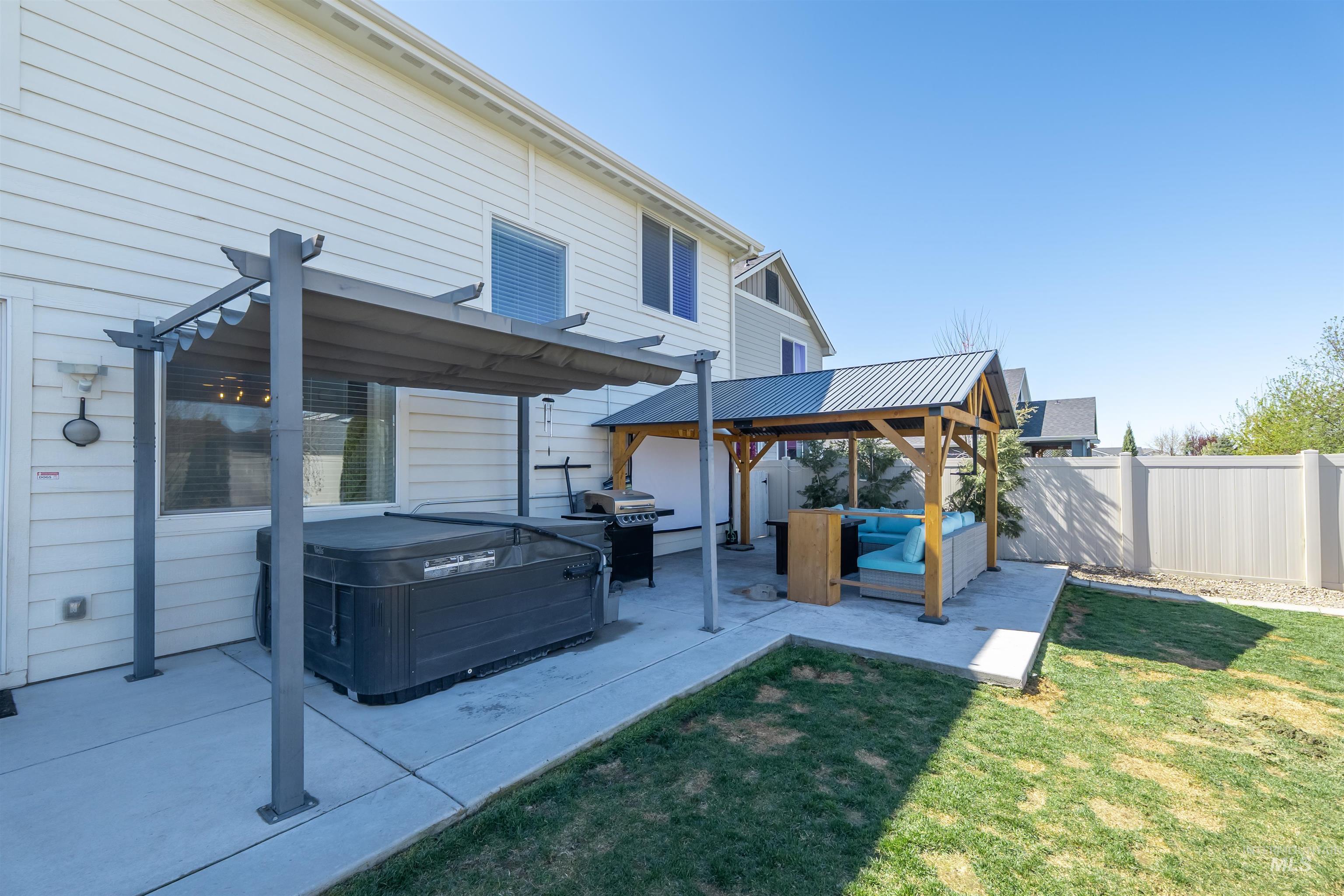 1274 E Imlay St, Kuna, Idaho 83634, 6 Bedrooms, 3 Bathrooms, Residential For Sale, Price $555,000, 98981084