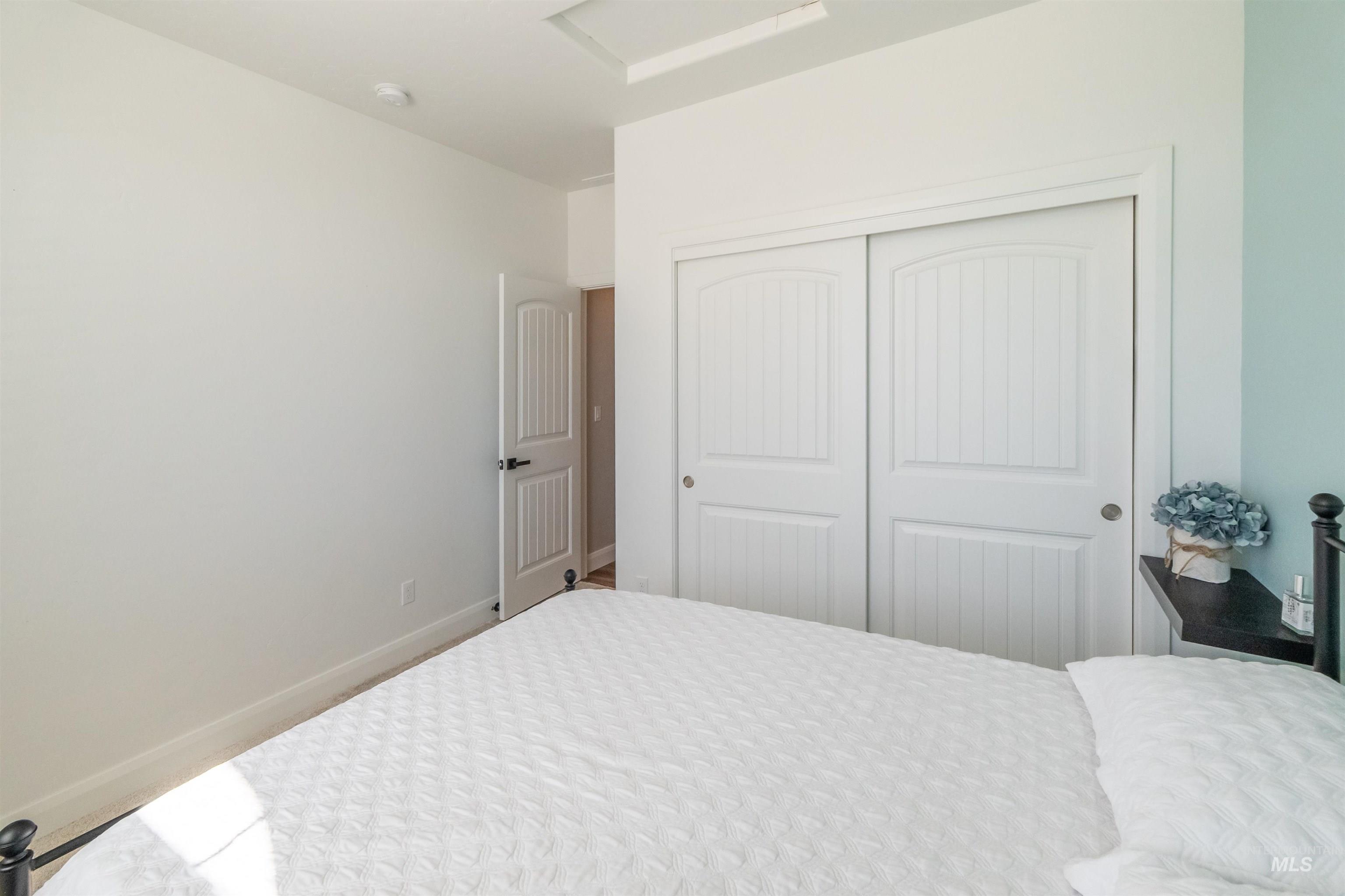 1274 E Imlay St, Kuna, Idaho 83634, 6 Bedrooms, 3 Bathrooms, Residential For Sale, Price $555,000, 98981084