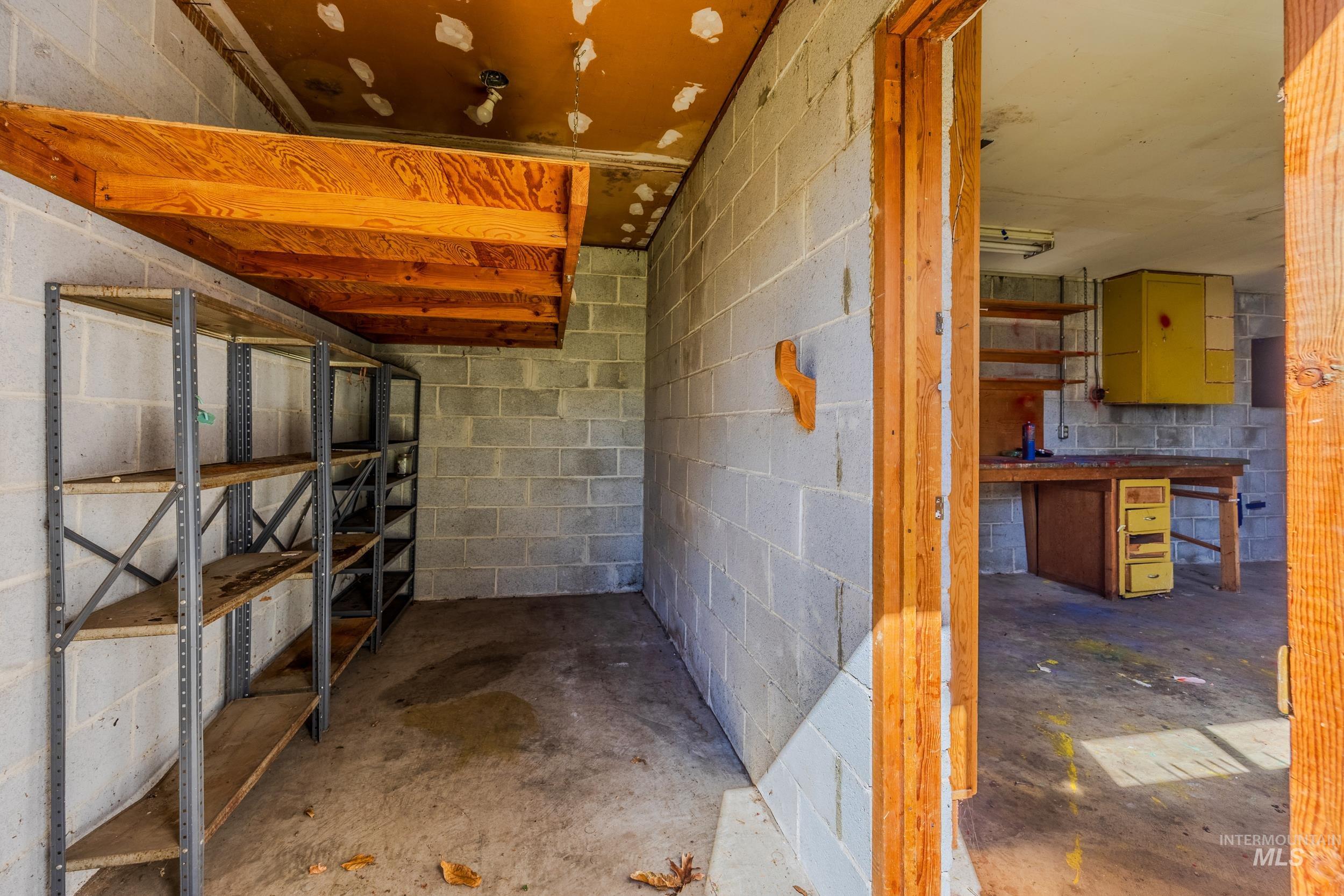 6512 W Morton Dr, Boise, Idaho 83704, 4 Bedrooms, 2.5 Bathrooms, Residential For Sale, Price $700,000, 98981085