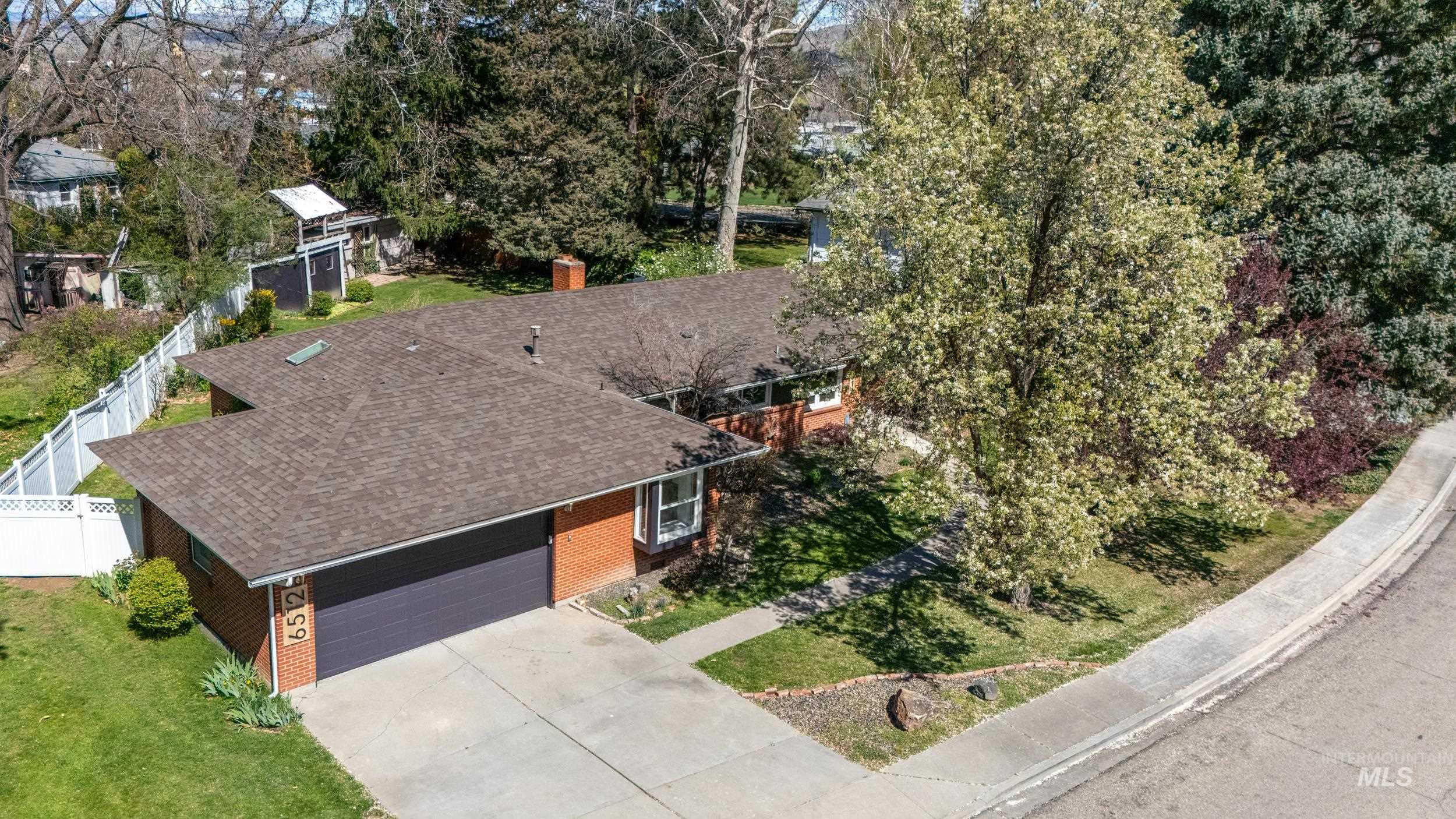 6512 W Morton Dr, Boise, Idaho 83704, 4 Bedrooms, 2.5 Bathrooms, Residential For Sale, Price $700,000, 98981085