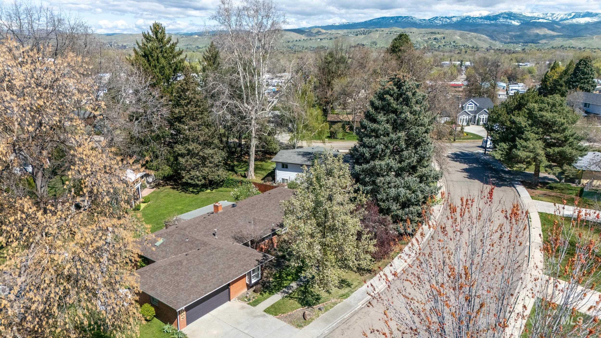 6512 W Morton Dr, Boise, Idaho 83704, 4 Bedrooms, 2.5 Bathrooms, Residential For Sale, Price $700,000, 98981085