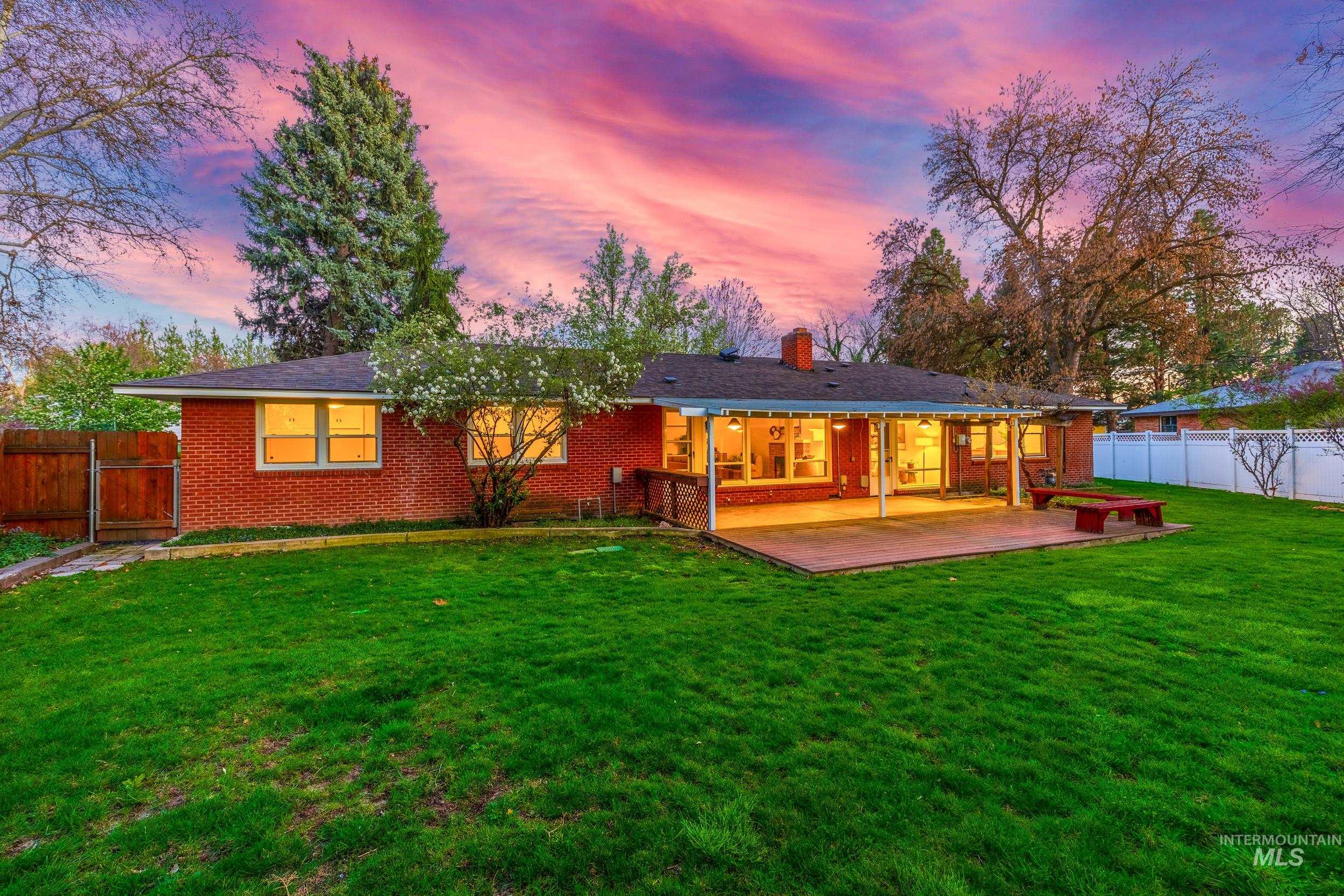 6512 W Morton Dr, Boise, Idaho 83704, 4 Bedrooms, 2.5 Bathrooms, Residential For Sale, Price $700,000, 98981085