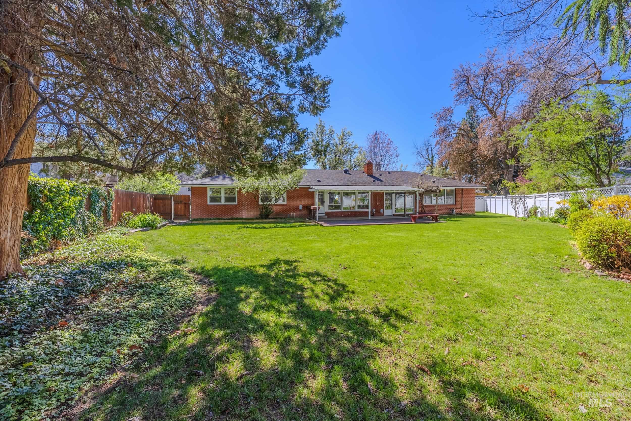 6512 W Morton Dr, Boise, Idaho 83704, 4 Bedrooms, 2.5 Bathrooms, Residential For Sale, Price $700,000, 98981085