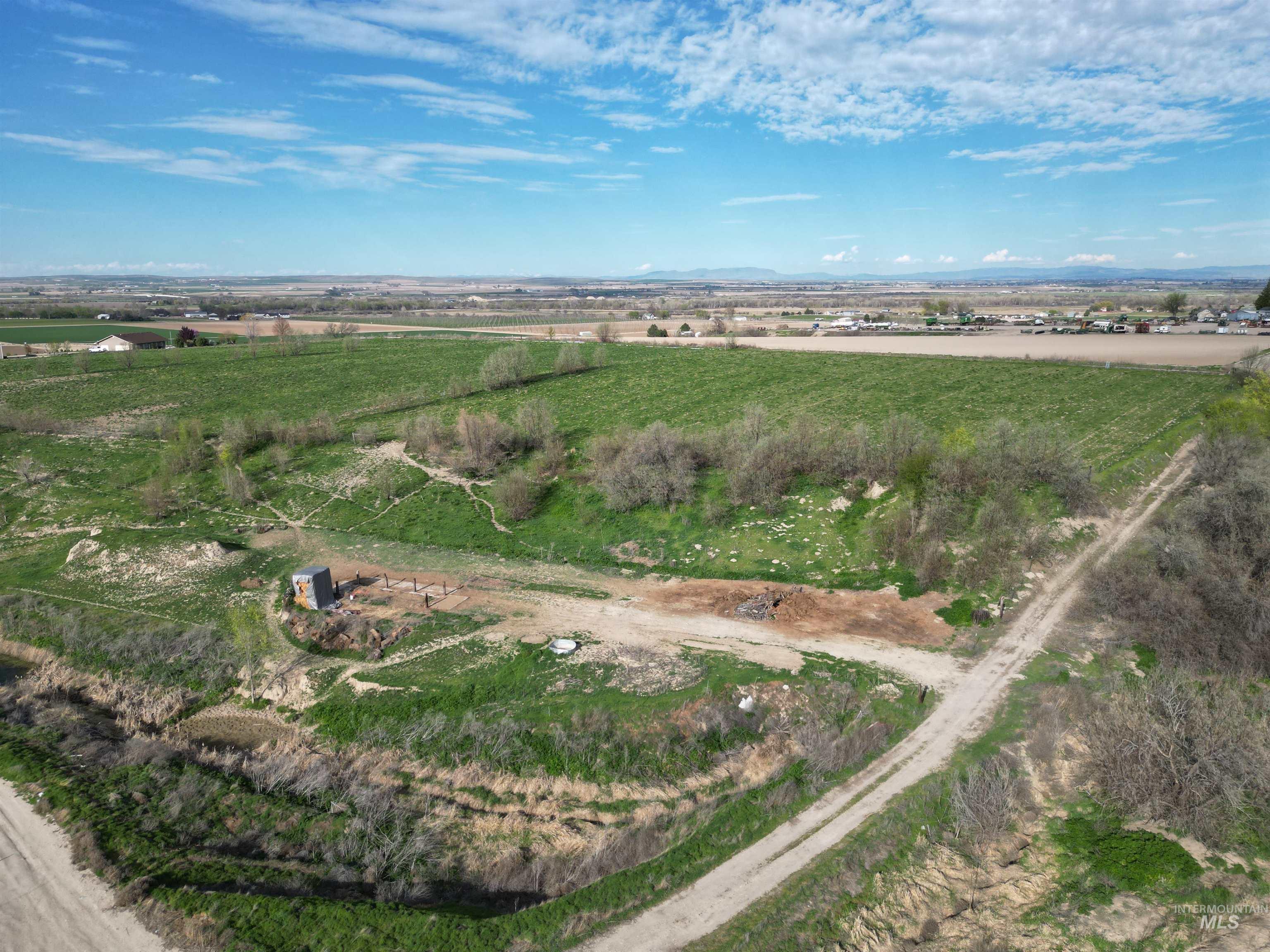 17.9ac TBD Mathews Rd, Parma, Idaho 83660, Land For Sale, Price $450,000,MLS 98981086