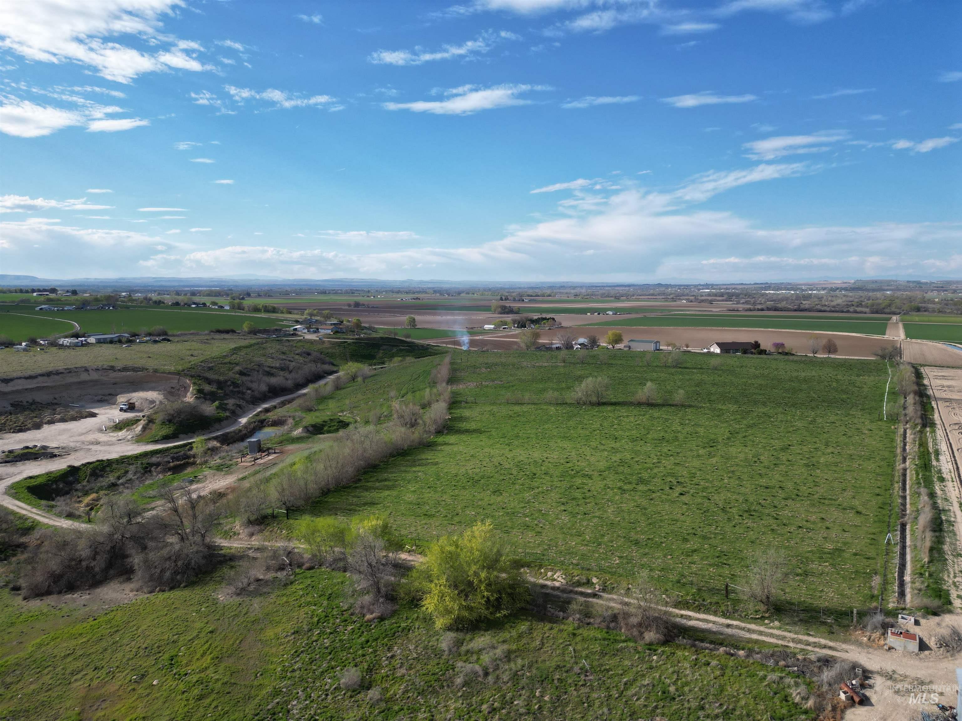17.9ac TBD Mathews Rd, Parma, Idaho 83660, Land For Sale, Price $450,000,MLS 98981086