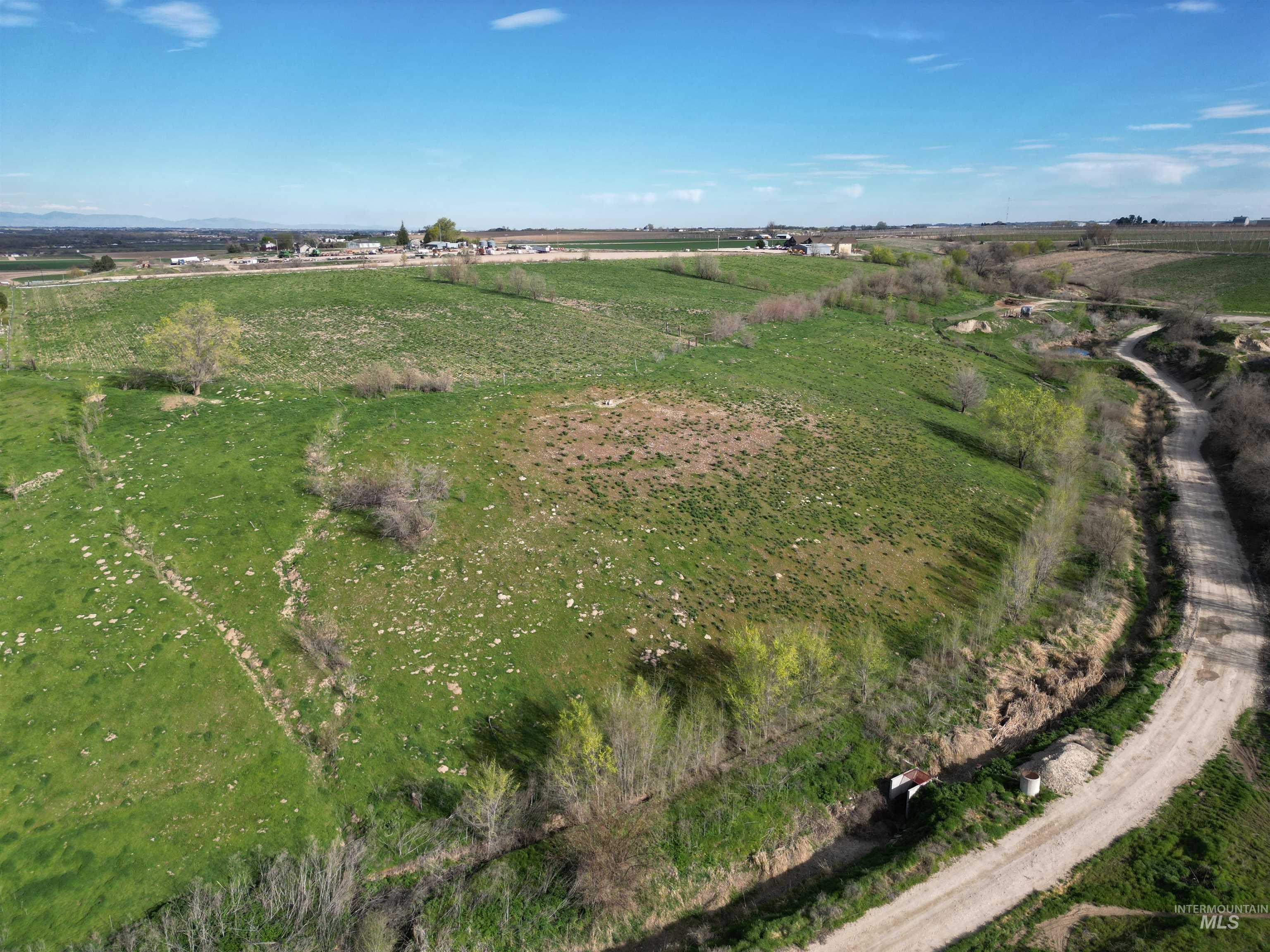 17.9ac TBD Mathews Rd, Parma, Idaho 83660, Land For Sale, Price $450,000,MLS 98981086