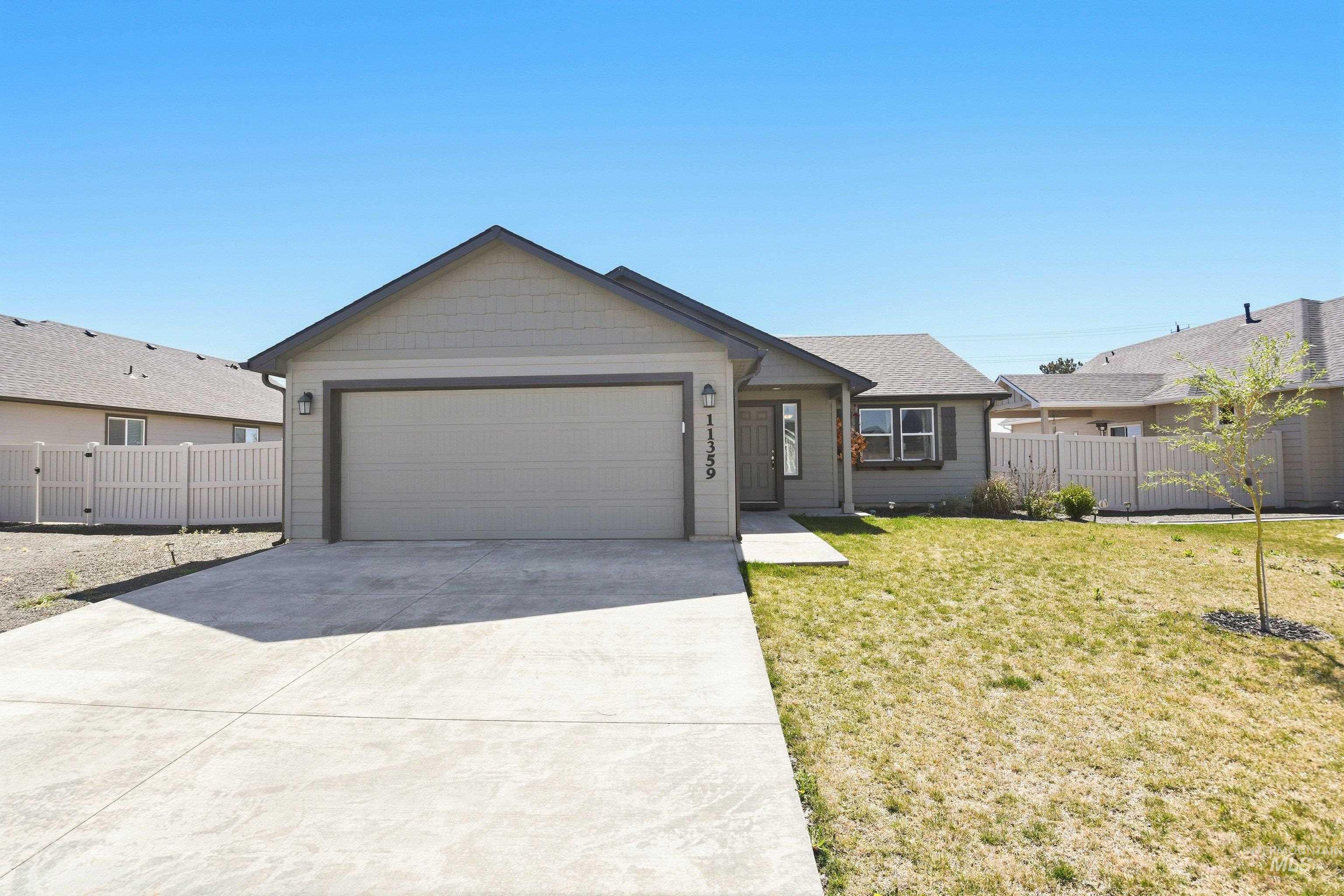 11359 Queensland Dr., Caldwell, Idaho 83605, 3 Bedrooms, 2 Bathrooms, Residential For Sale, Price $345,000, 98981088