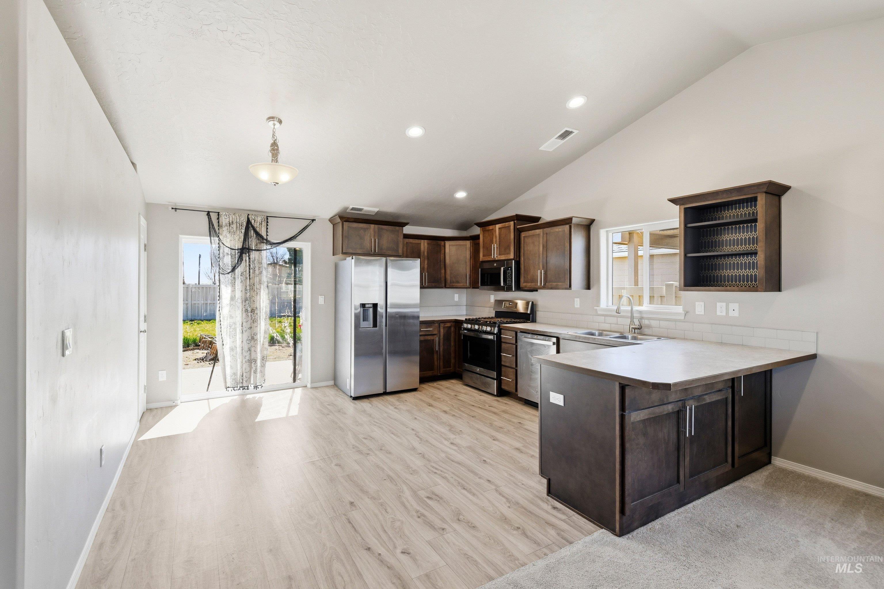 11359 Queensland Dr., Caldwell, Idaho 83605, 3 Bedrooms, 2 Bathrooms, Residential For Sale, Price $345,000, 98981088