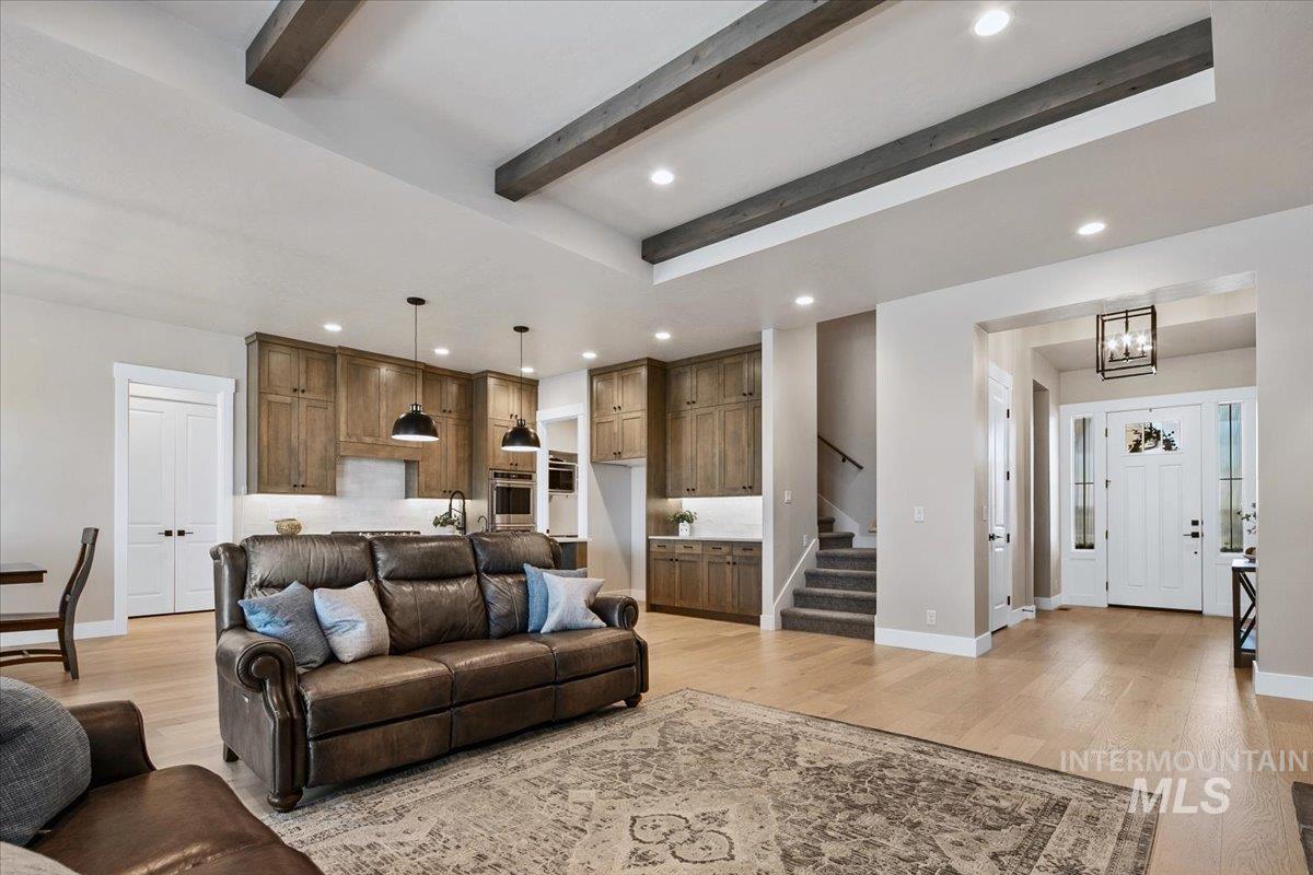 6500 W Flathead Lake St., Eagle, Idaho 83616, 5 Bedrooms, 4 Bathrooms, Residential For Sale, Price $1,050,000, 98981091