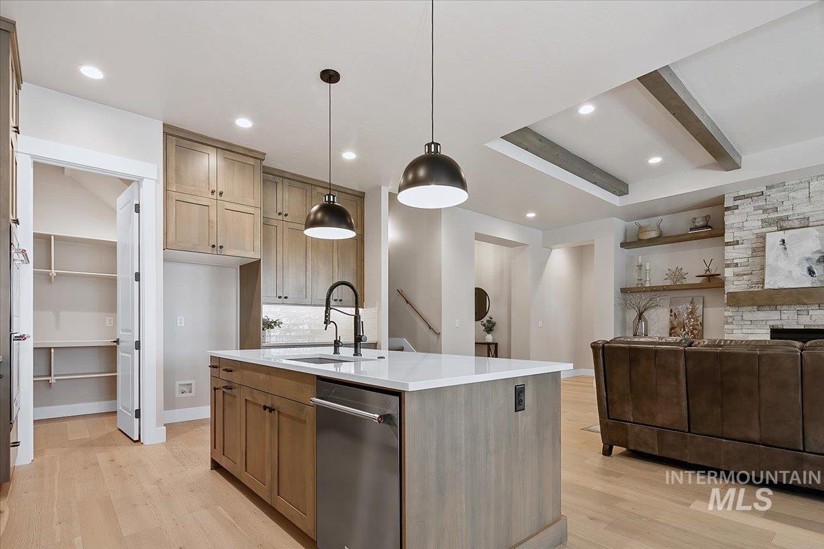 6500 W Flathead Lake St., Eagle, Idaho 83616, 5 Bedrooms, 4 Bathrooms, Residential For Sale, Price $1,050,000, 98981091