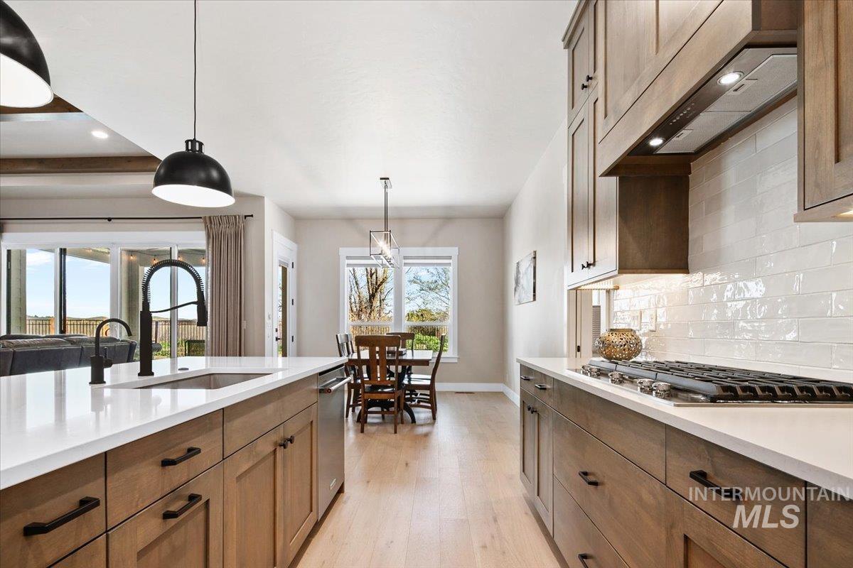 6500 W Flathead Lake St., Eagle, Idaho 83616, 5 Bedrooms, 4 Bathrooms, Residential For Sale, Price $1,050,000, 98981091