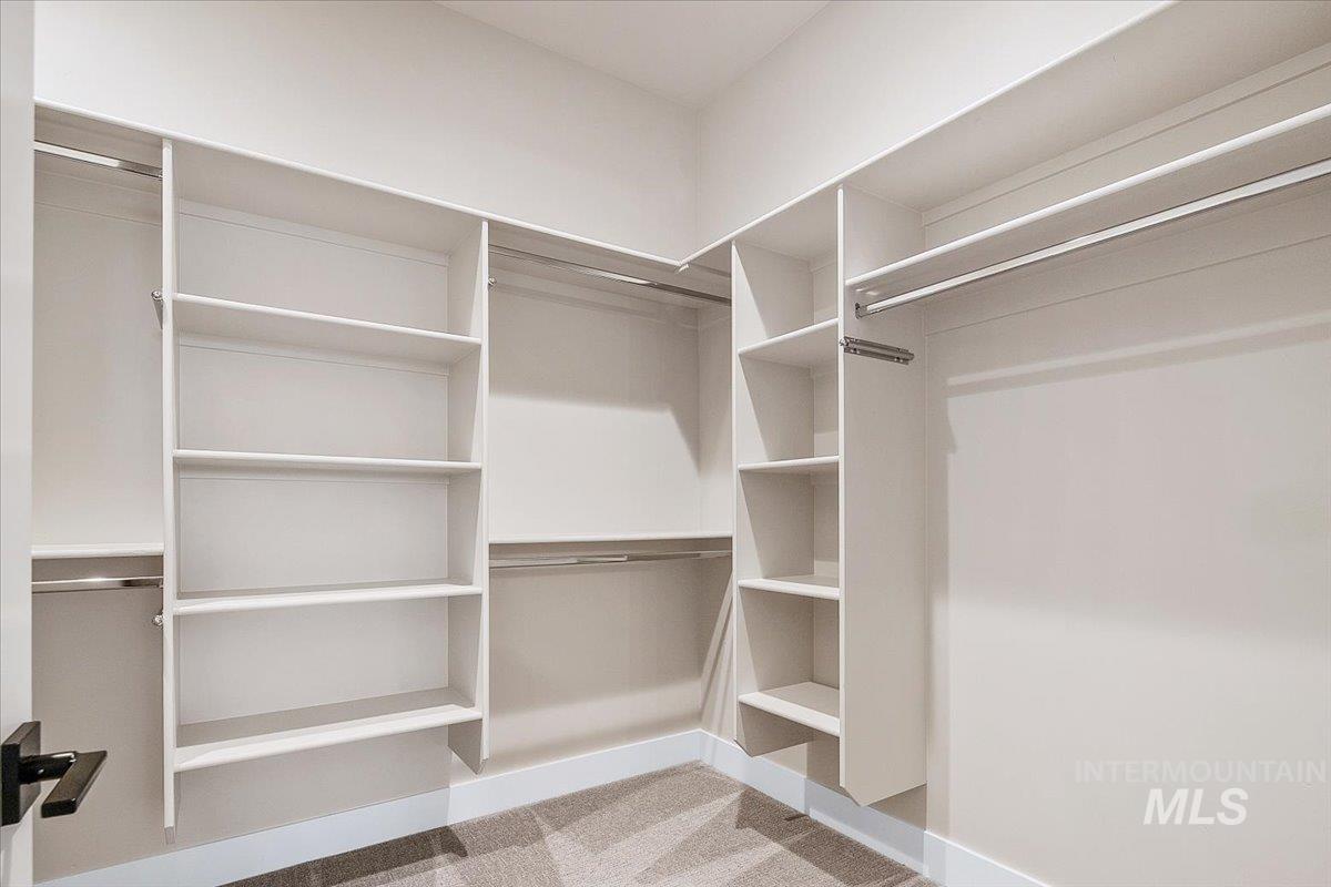 6500 W Flathead Lake St., Eagle, Idaho 83616, 5 Bedrooms, 4 Bathrooms, Residential For Sale, Price $1,050,000, 98981091