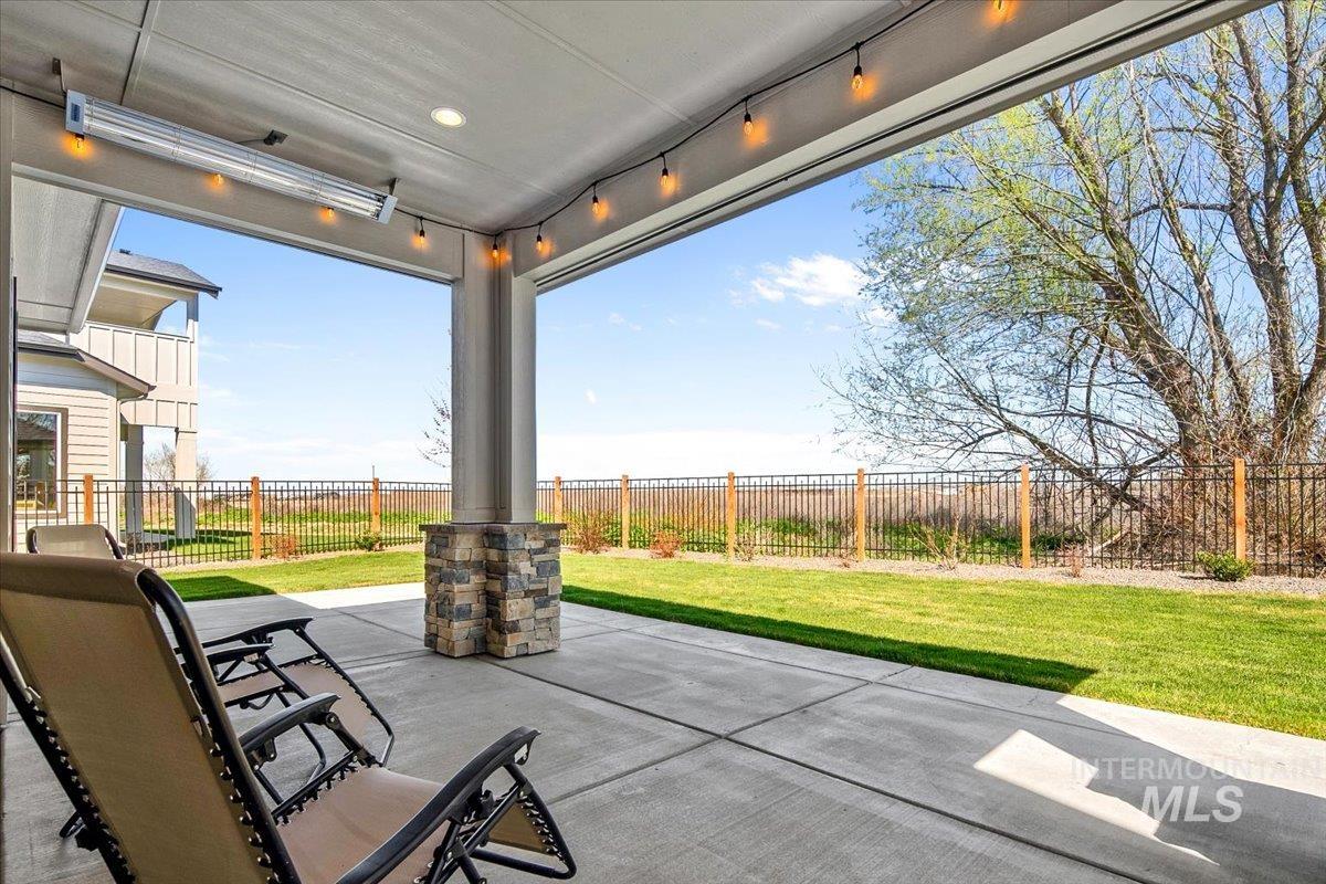 6500 W Flathead Lake St., Eagle, Idaho 83616, 5 Bedrooms, 4 Bathrooms, Residential For Sale, Price $1,050,000, 98981091