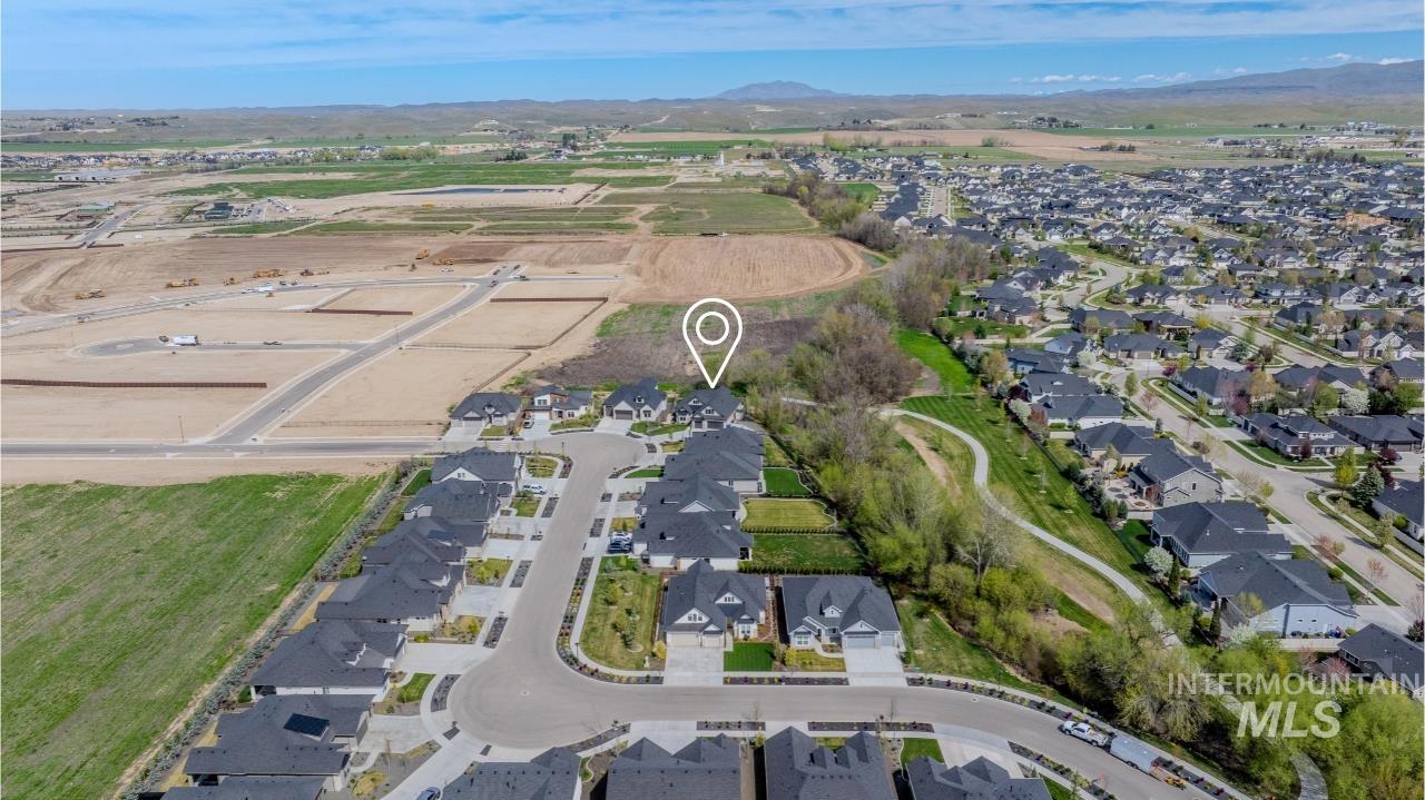 6500 W Flathead Lake St., Eagle, Idaho 83616, 5 Bedrooms, 4 Bathrooms, Residential For Sale, Price $1,050,000, 98981091