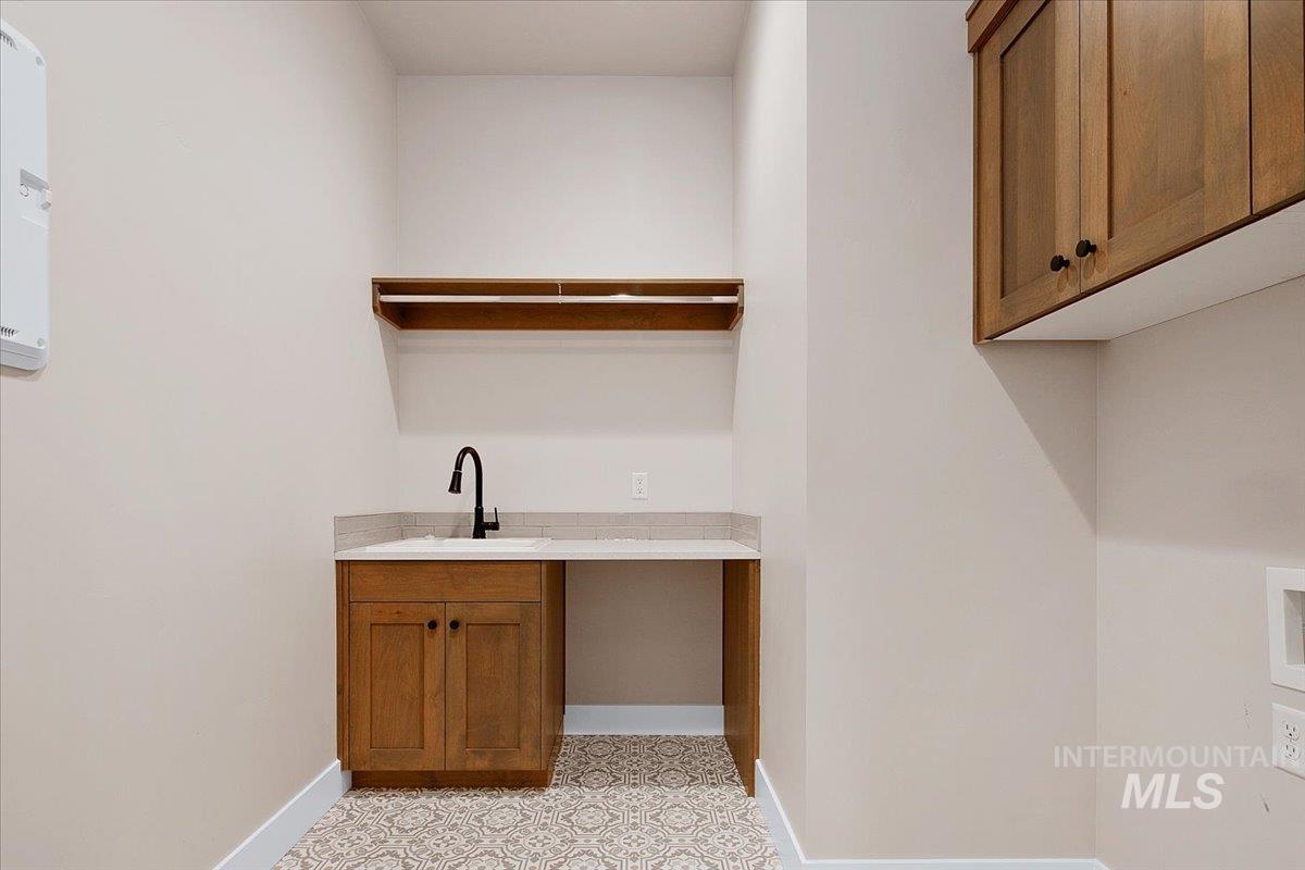 6500 W Flathead Lake St., Eagle, Idaho 83616, 5 Bedrooms, 4 Bathrooms, Residential For Sale, Price $1,050,000, 98981091