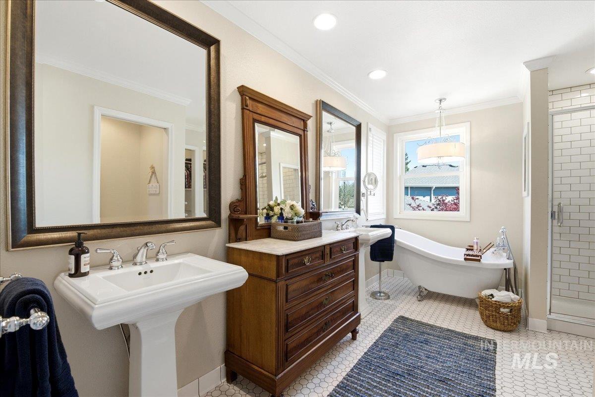 4715 N N Jullion Way, Boise, Idaho 83704, 5 Bedrooms, 2.5 Bathrooms, Residential For Sale, Price $577,000, 98981092