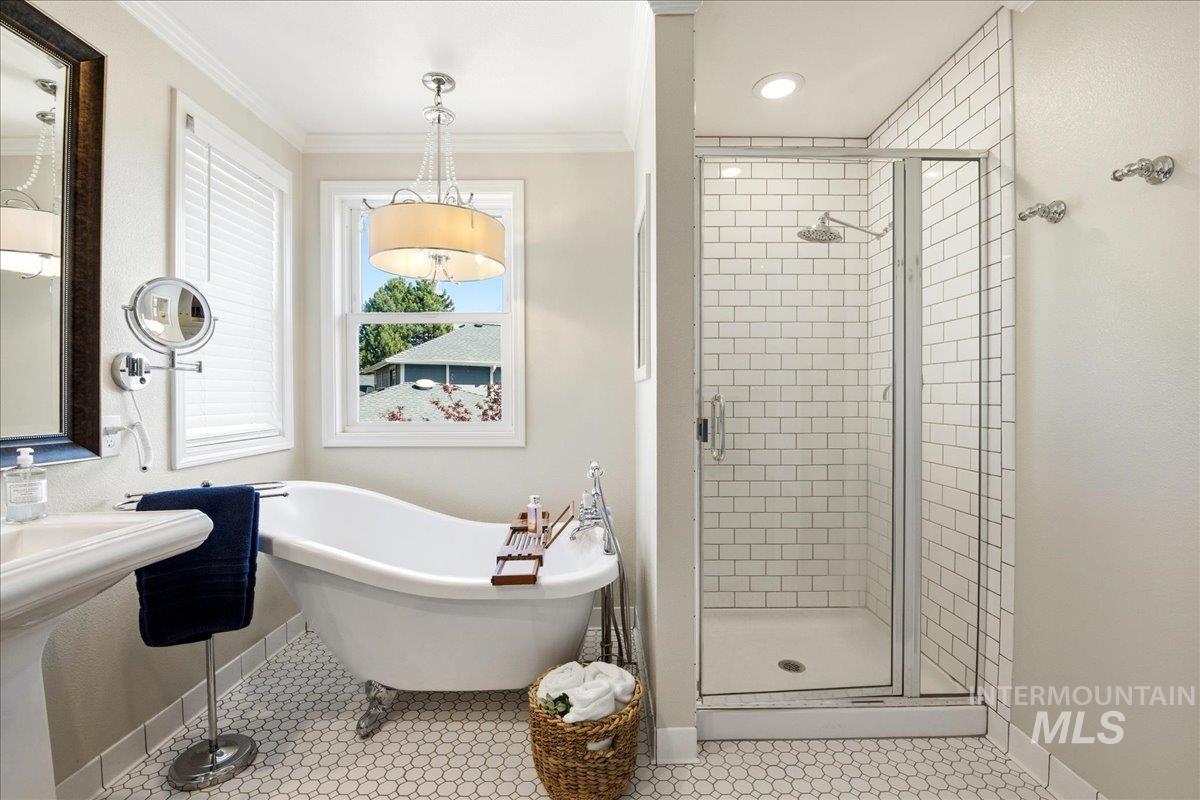 4715 N N Jullion Way, Boise, Idaho 83704, 5 Bedrooms, 2.5 Bathrooms, Residential For Sale, Price $577,000, 98981092