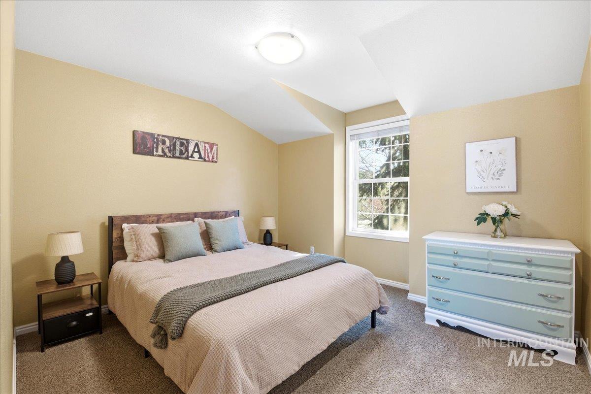 4715 N N Jullion Way, Boise, Idaho 83704, 5 Bedrooms, 2.5 Bathrooms, Residential For Sale, Price $577,000, 98981092