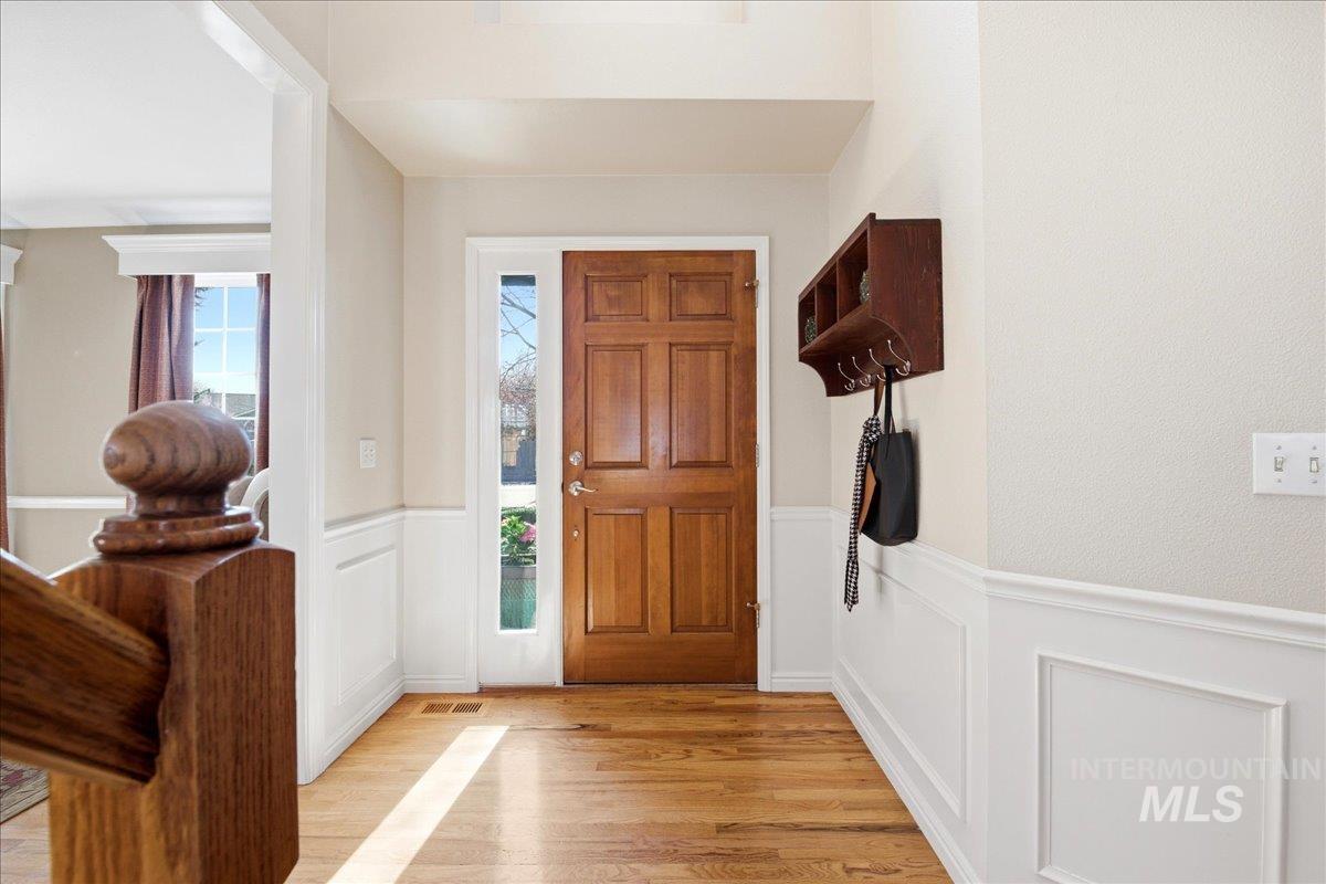 4715 N N Jullion Way, Boise, Idaho 83704, 5 Bedrooms, 2.5 Bathrooms, Residential For Sale, Price $577,000, 98981092