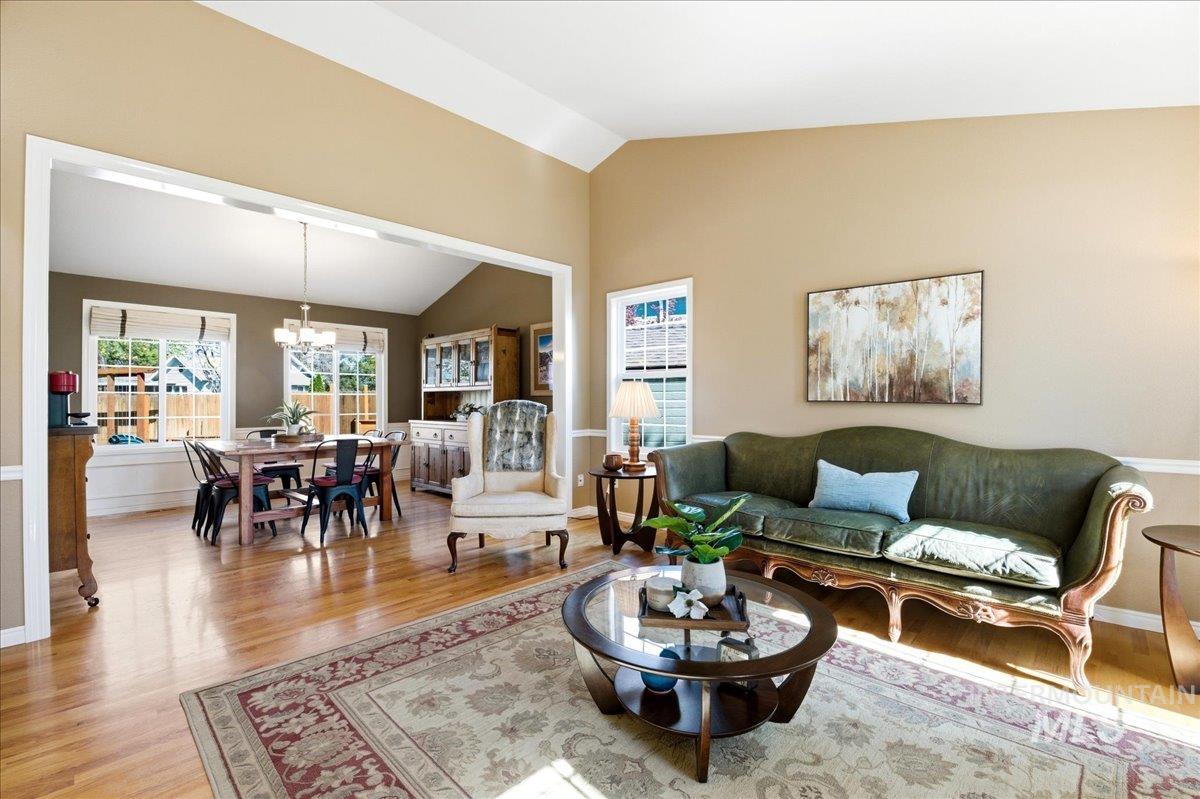 4715 N N Jullion Way, Boise, Idaho 83704, 5 Bedrooms, 2.5 Bathrooms, Residential For Sale, Price $577,000, 98981092