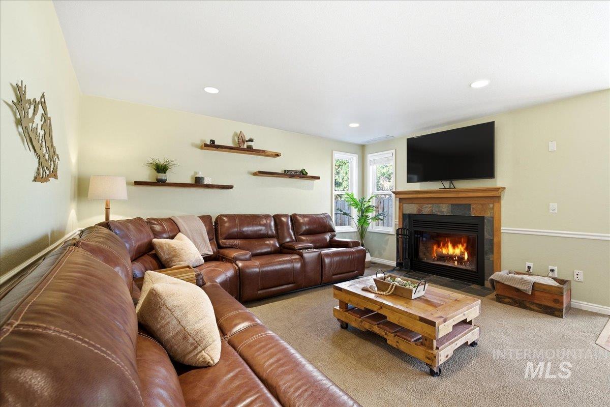 4715 N N Jullion Way, Boise, Idaho 83704, 5 Bedrooms, 2.5 Bathrooms, Residential For Sale, Price $577,000, 98981092