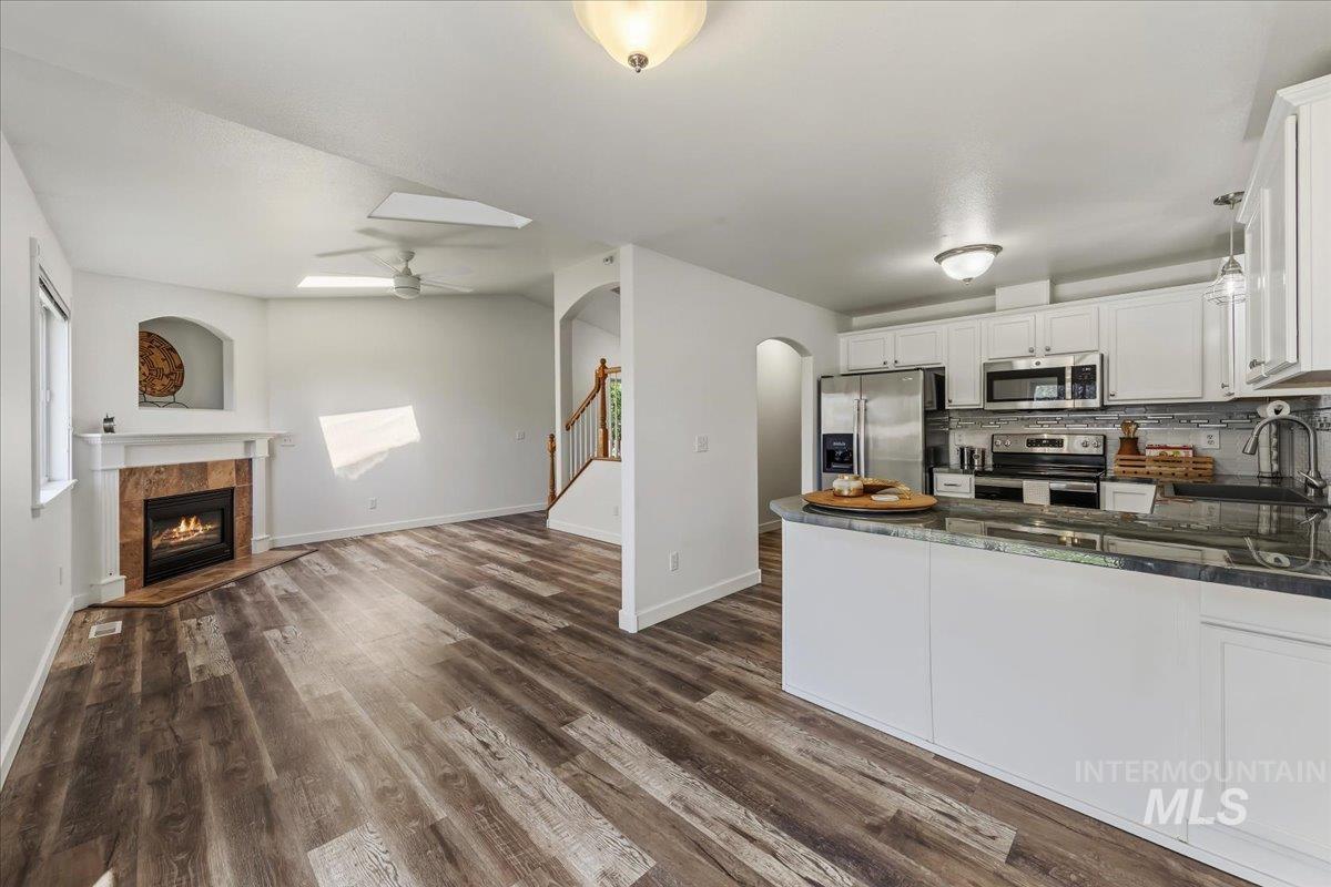 3203 S Capistrano Ave, Boise, Idaho 83705, 2 Bedrooms, 2.5 Bathrooms, Residential For Sale, Price $397,000, 98981093