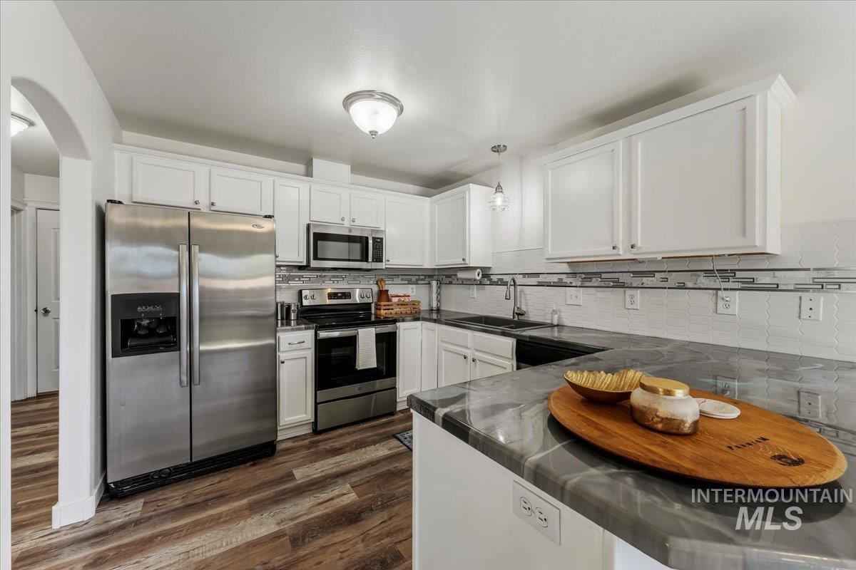 3203 S Capistrano Ave, Boise, Idaho 83705, 2 Bedrooms, 2.5 Bathrooms, Residential For Sale, Price $397,000, 98981093