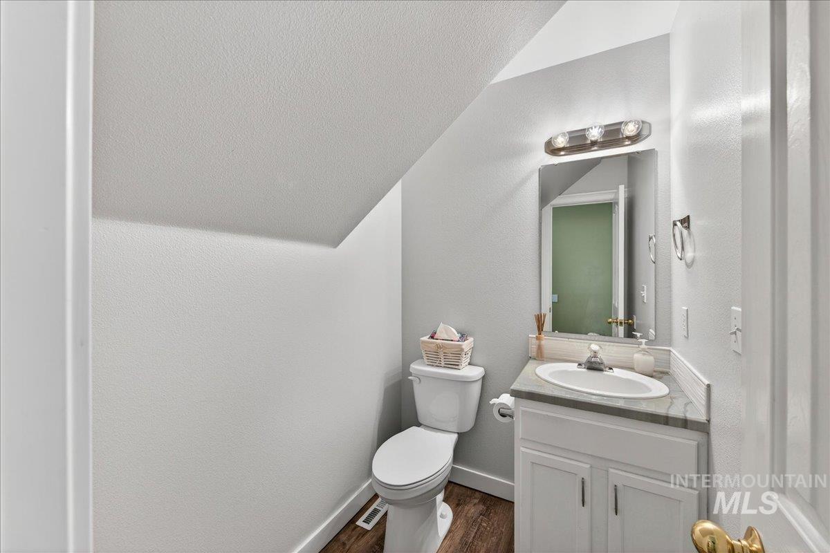 3203 S Capistrano Ave, Boise, Idaho 83705, 2 Bedrooms, 2.5 Bathrooms, Residential For Sale, Price $397,000, 98981093