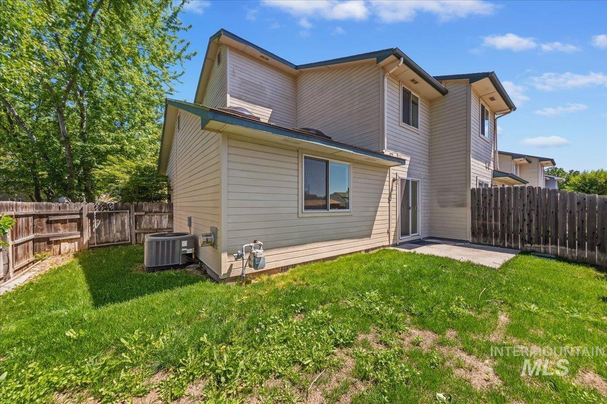 3203 S Capistrano Ave, Boise, Idaho 83705, 2 Bedrooms, 2.5 Bathrooms, Residential For Sale, Price $397,000, 98981093
