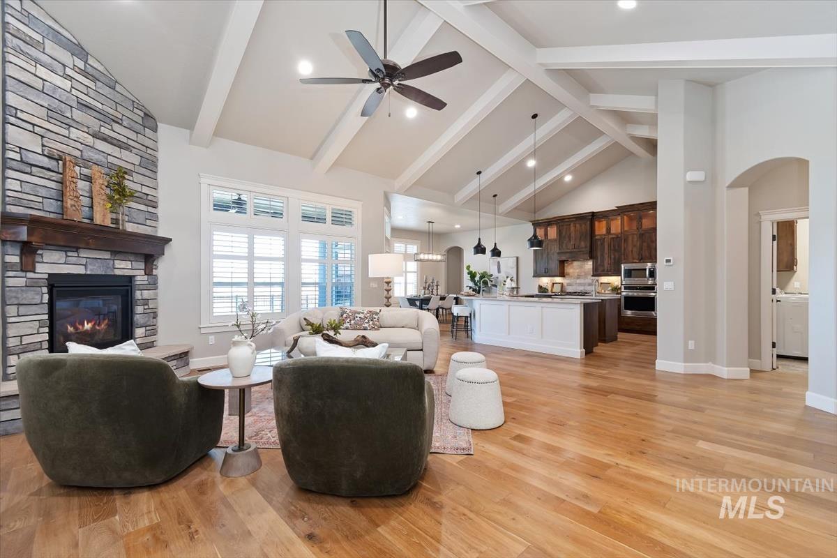 2039 N Finsbury Way, Star, Idaho 83669, 4 Bedrooms, 3.5 Bathrooms, Residential For Sale, Price $948,000, 98981094