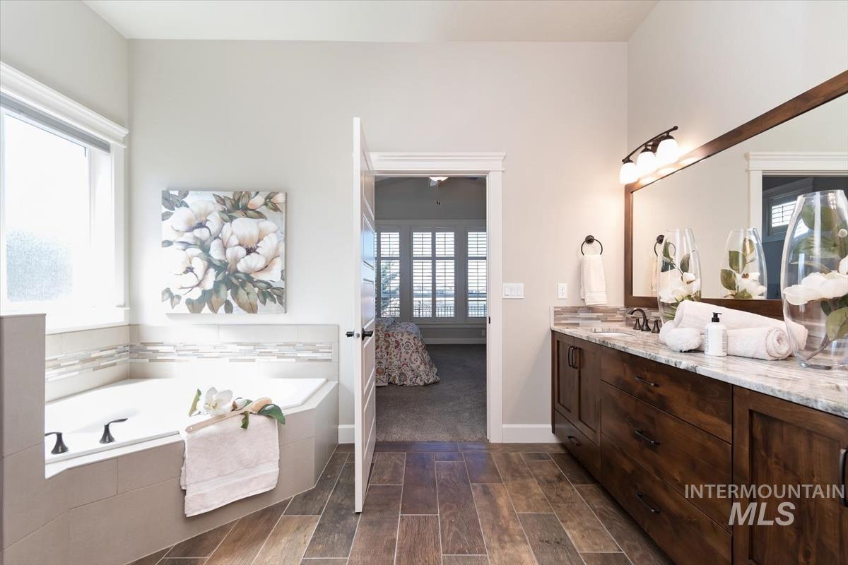 2039 N Finsbury Way, Star, Idaho 83669, 4 Bedrooms, 3.5 Bathrooms, Residential For Sale, Price $948,000, 98981094