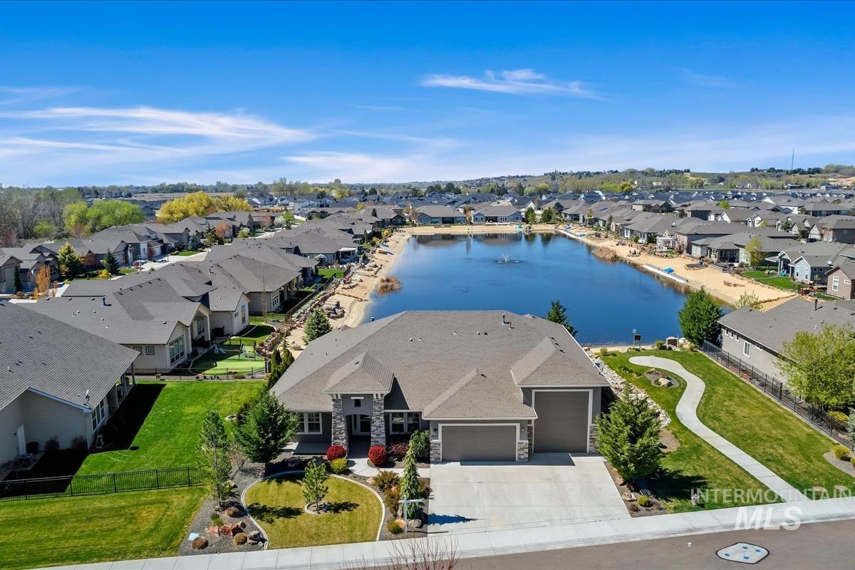 2039 N Finsbury Way, Star, Idaho 83669, 4 Bedrooms, 3.5 Bathrooms, Residential For Sale, Price $948,000, 98981094